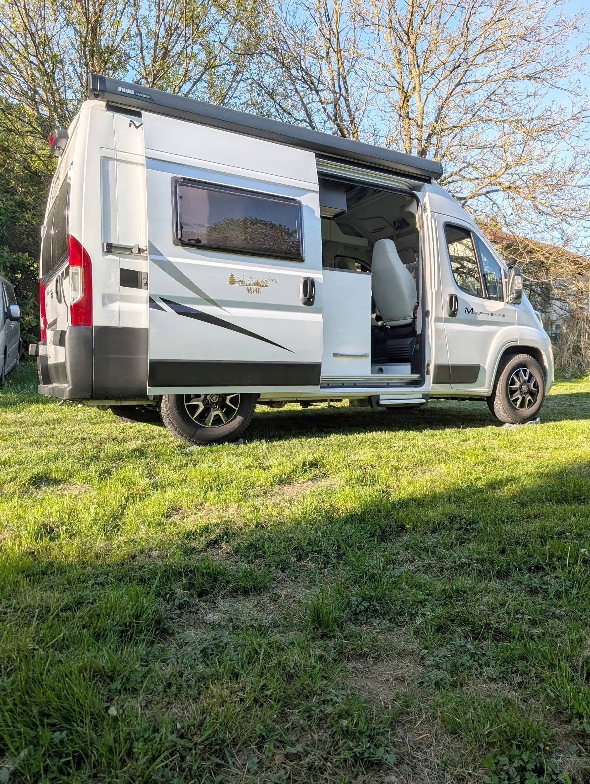 Front view from 3/4 Fiat Ducato 2,3 l Multijet 130 ch. - Yescapa