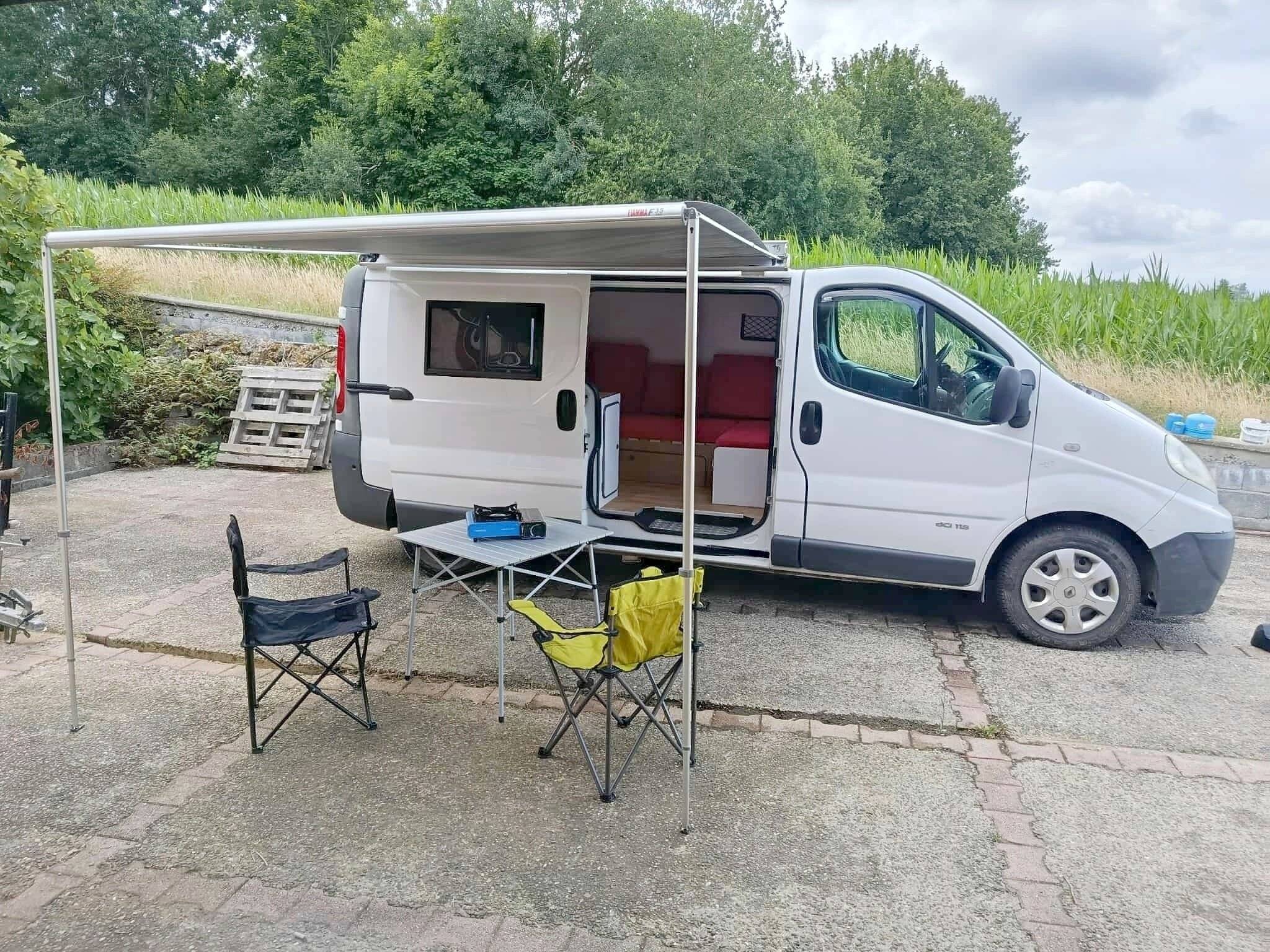 Le Van Occitan Renault trafic 2.0 DCI