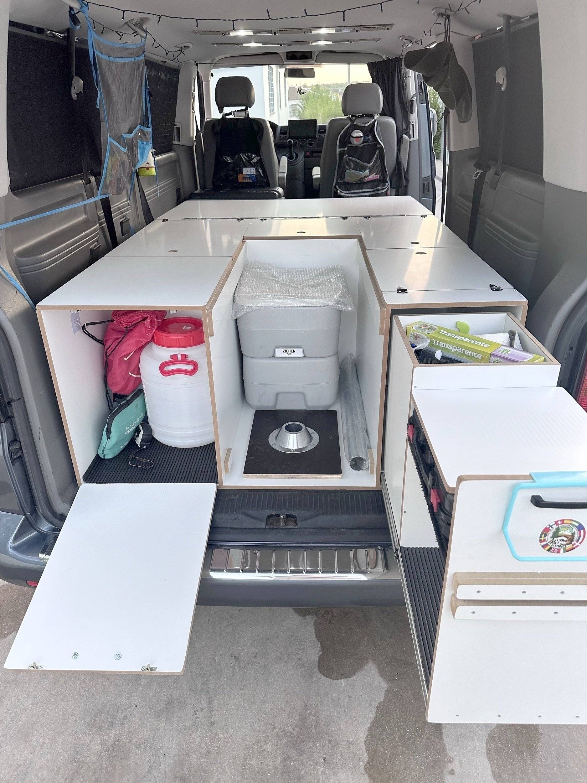 Comedor Volkswagen T5 2,5l 174 ch - Yescapa