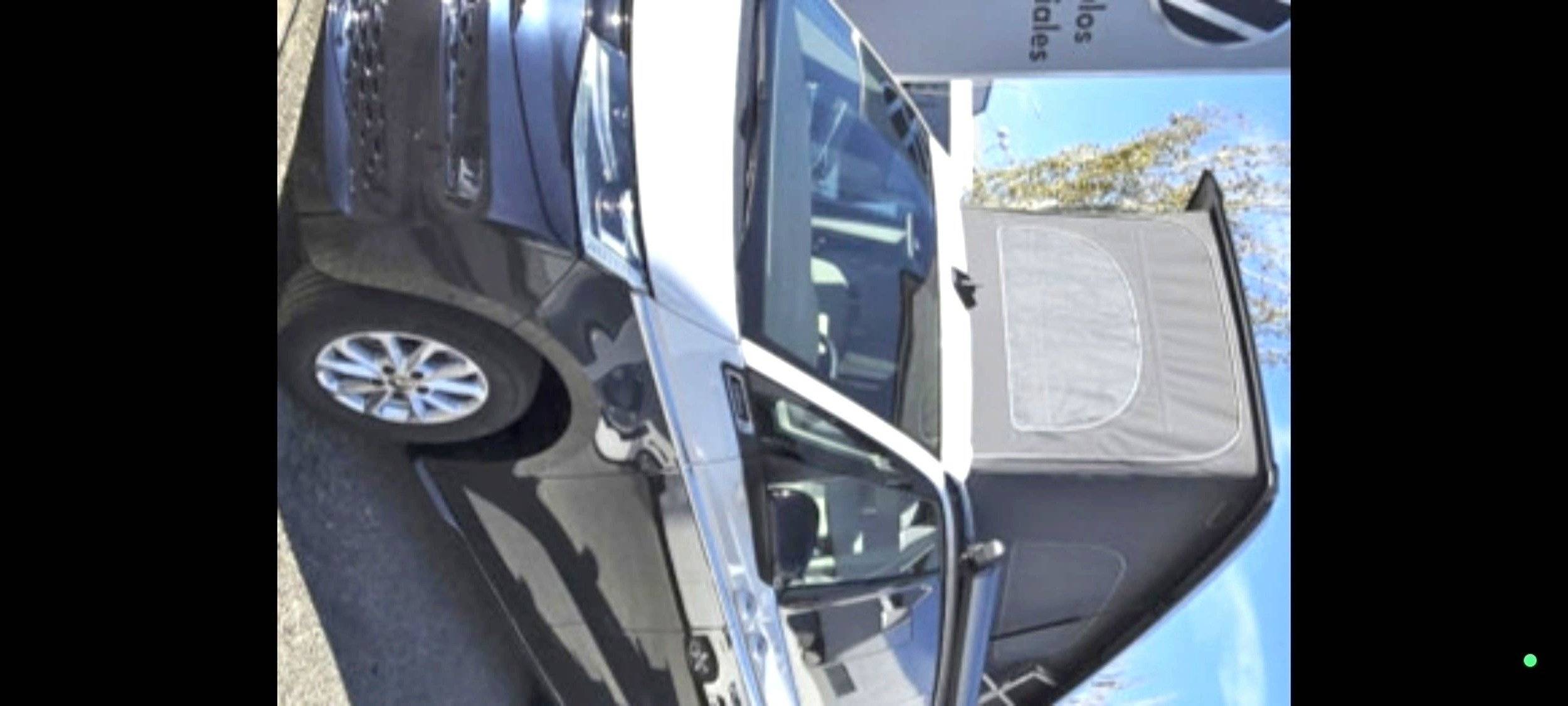schräge Vorderansicht Volkswagen T6 California Coast - Yescapa