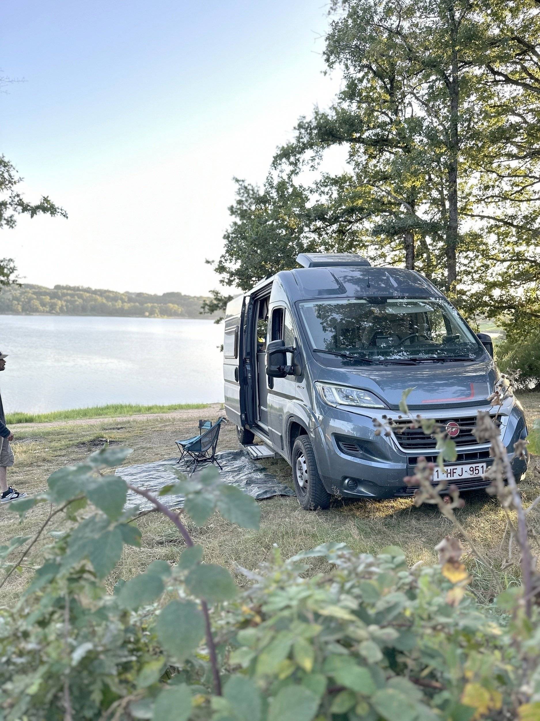 Vista frontale a ¾ Fiat FIAT DUCATO - Yescapa