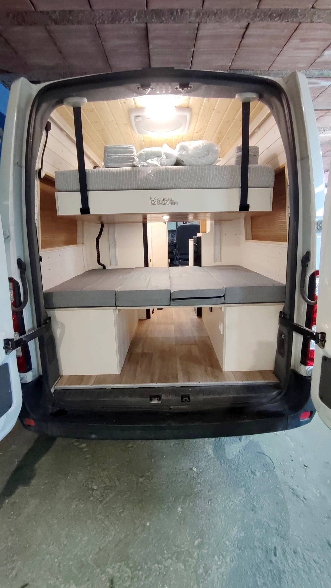 Schlafplätze Opel Movano - Yescapa