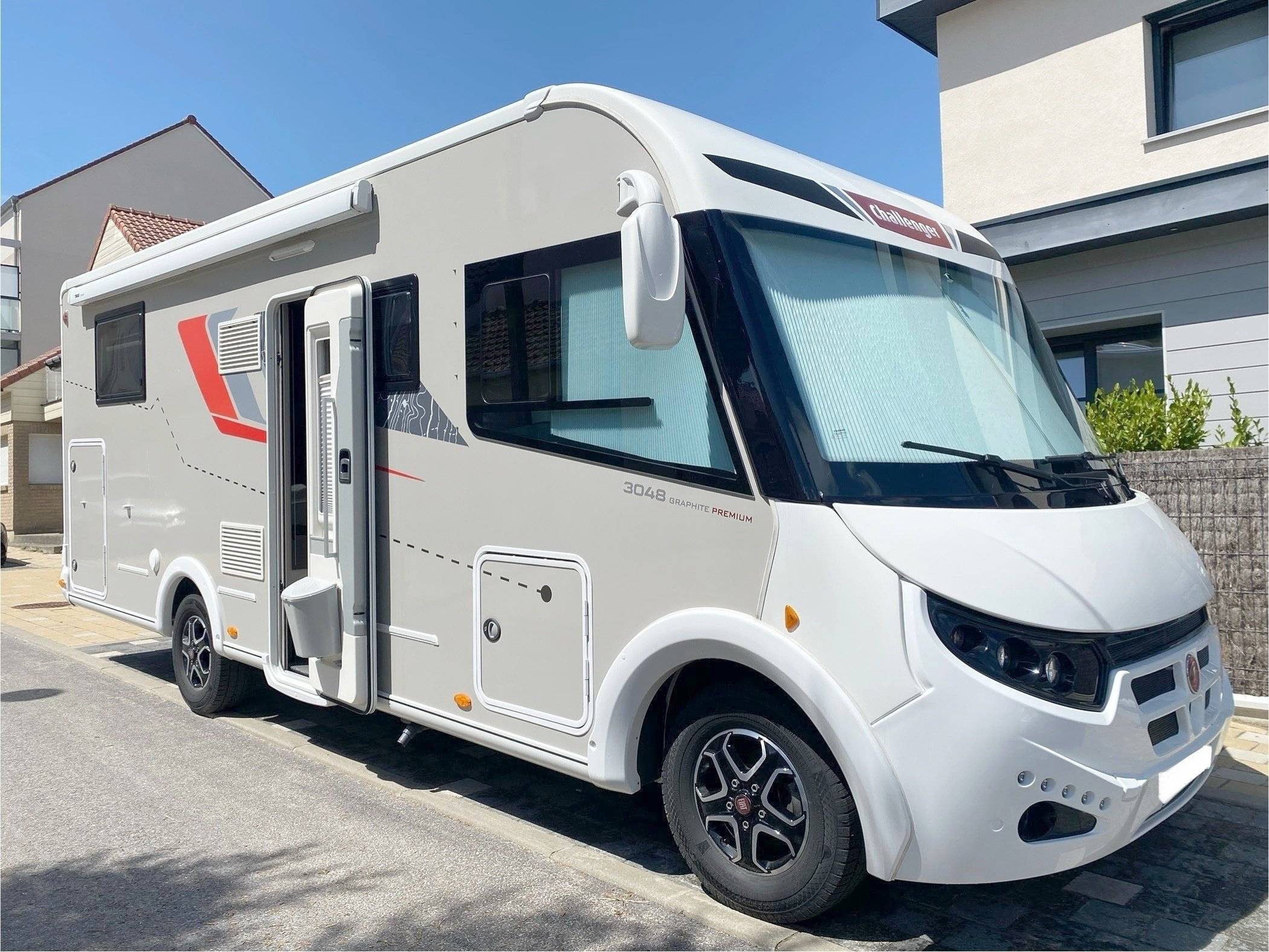 Challenger 35 light 2,4 l 140 ch.