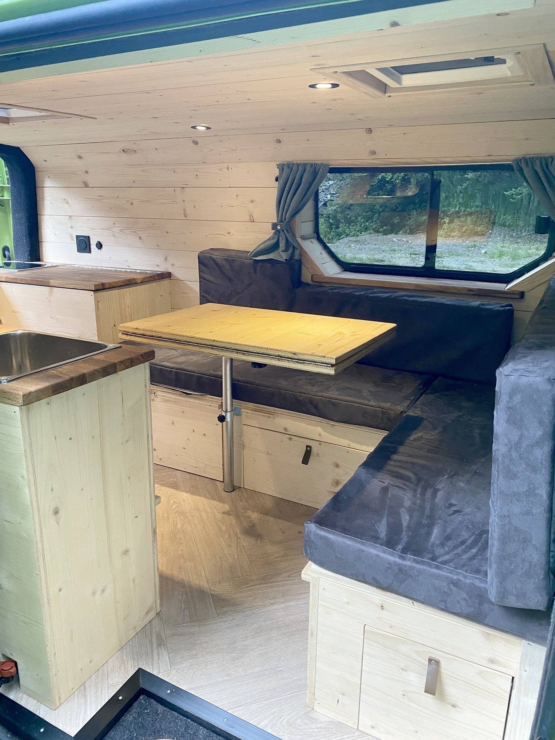 Eethoek Renault Renault Trafic - Yescapa