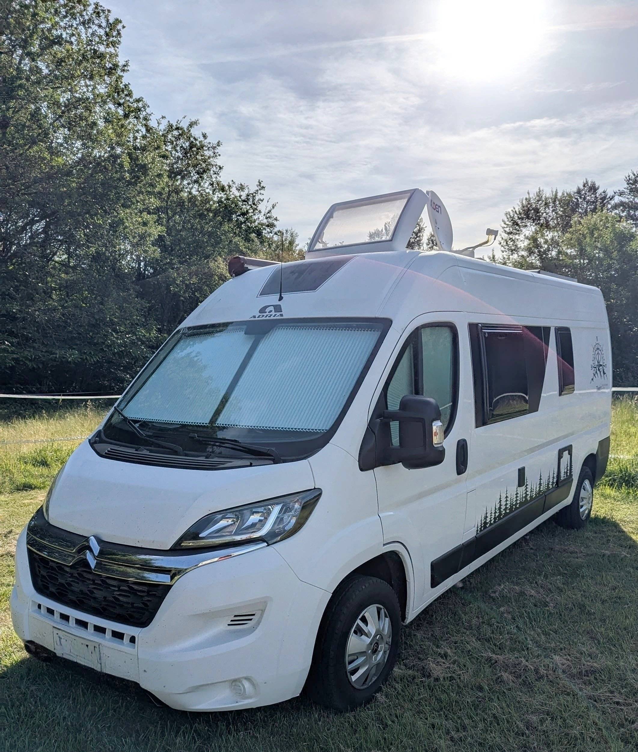 Adria adria twin axess 600 sp family