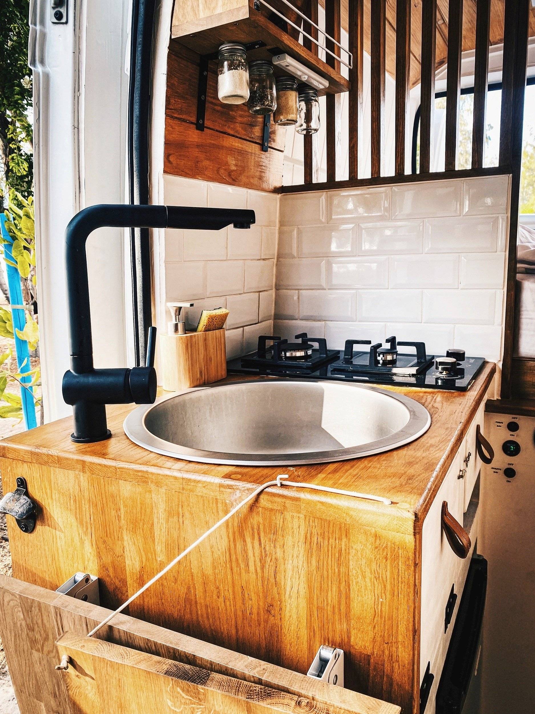 Van Island Jumper 2,0 l 110 ch