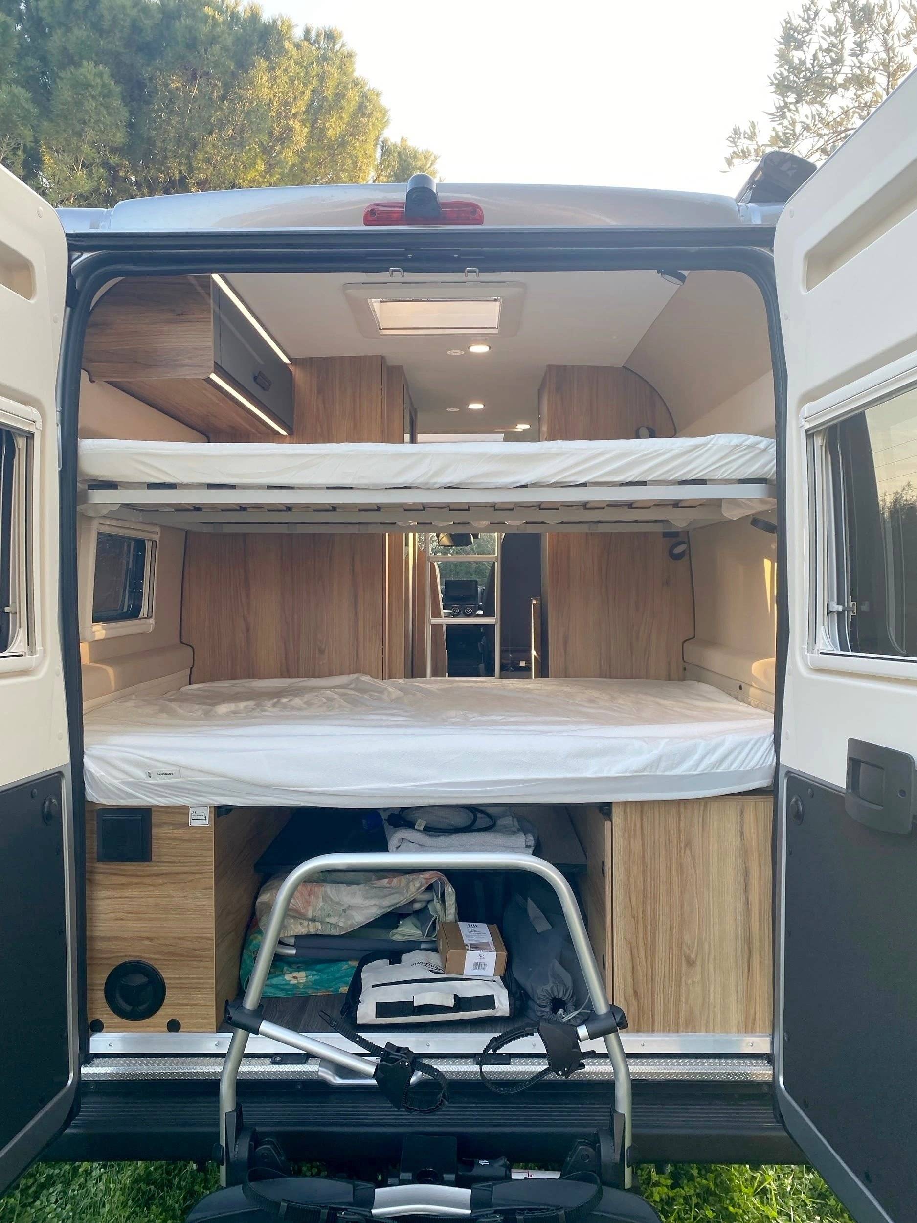 FONT VENDOME Leader Camp Duo