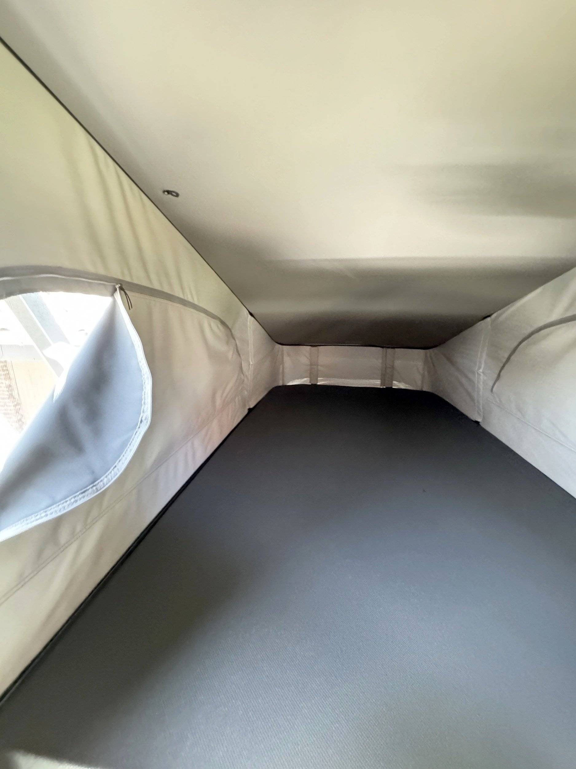 Berth Volkswagen - Yescapa