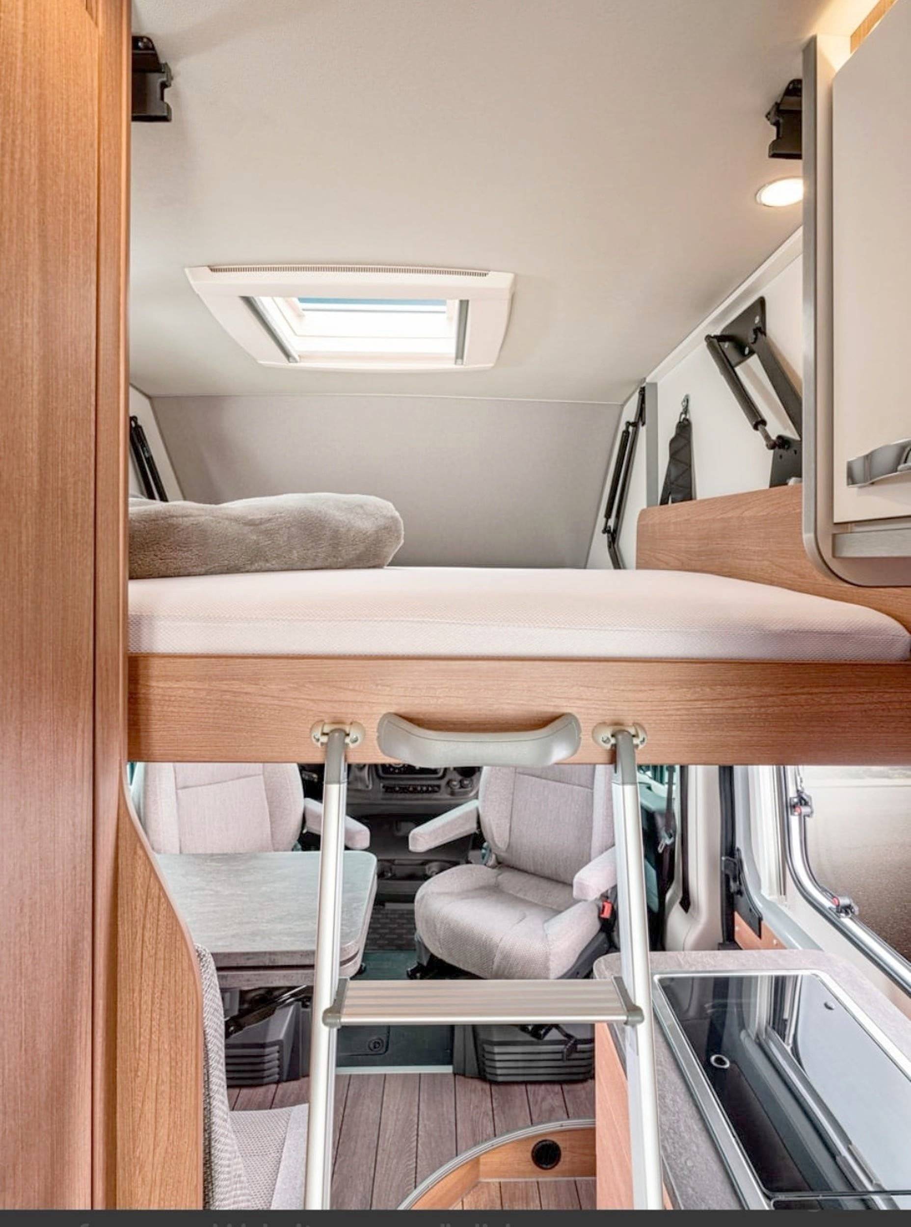 slaapplaatsen Fiat Ducato 2,2 l Multijet 130 ch. - Yescapa