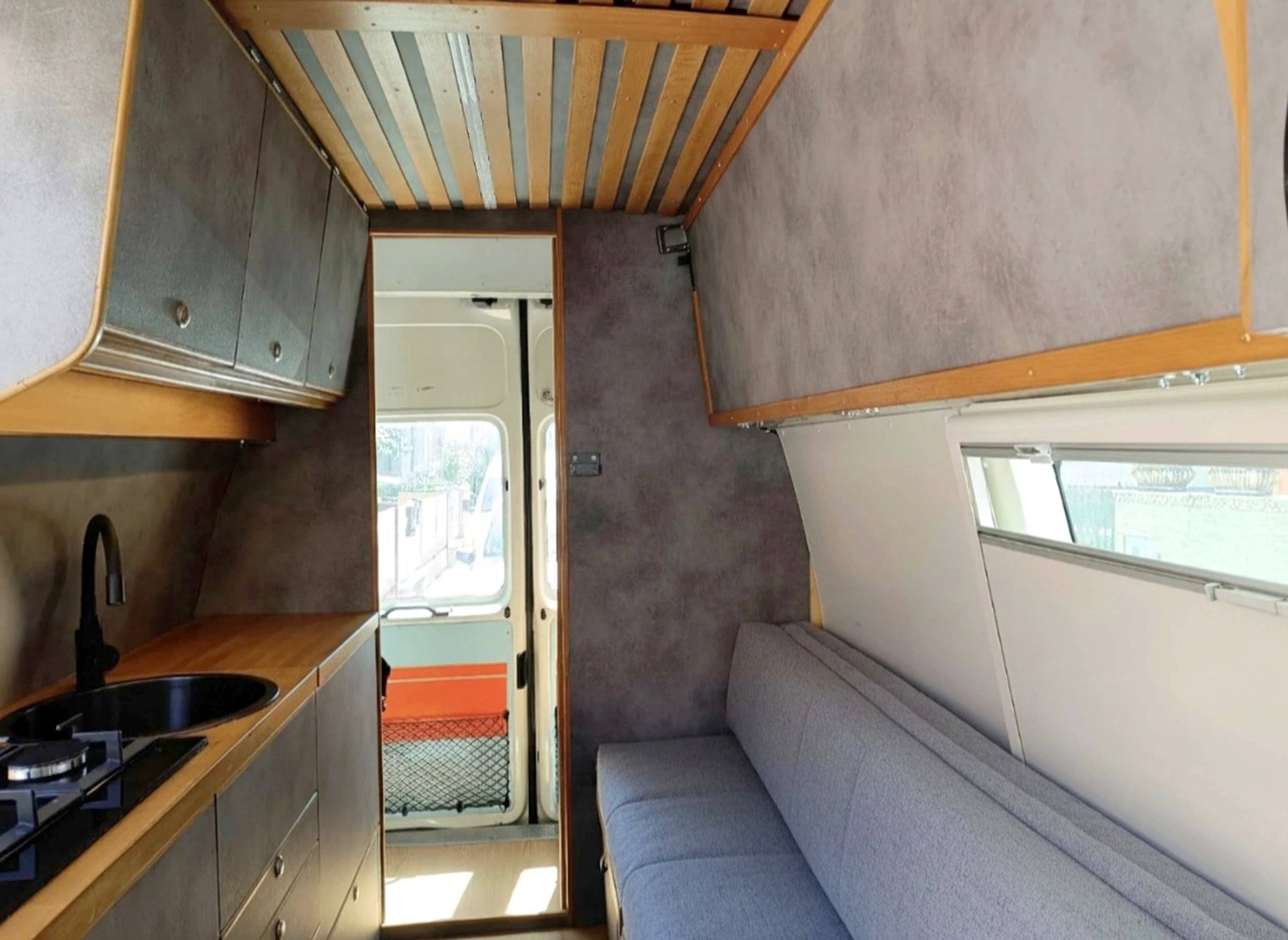 Volkswagen T5 2,5 l 130 ch