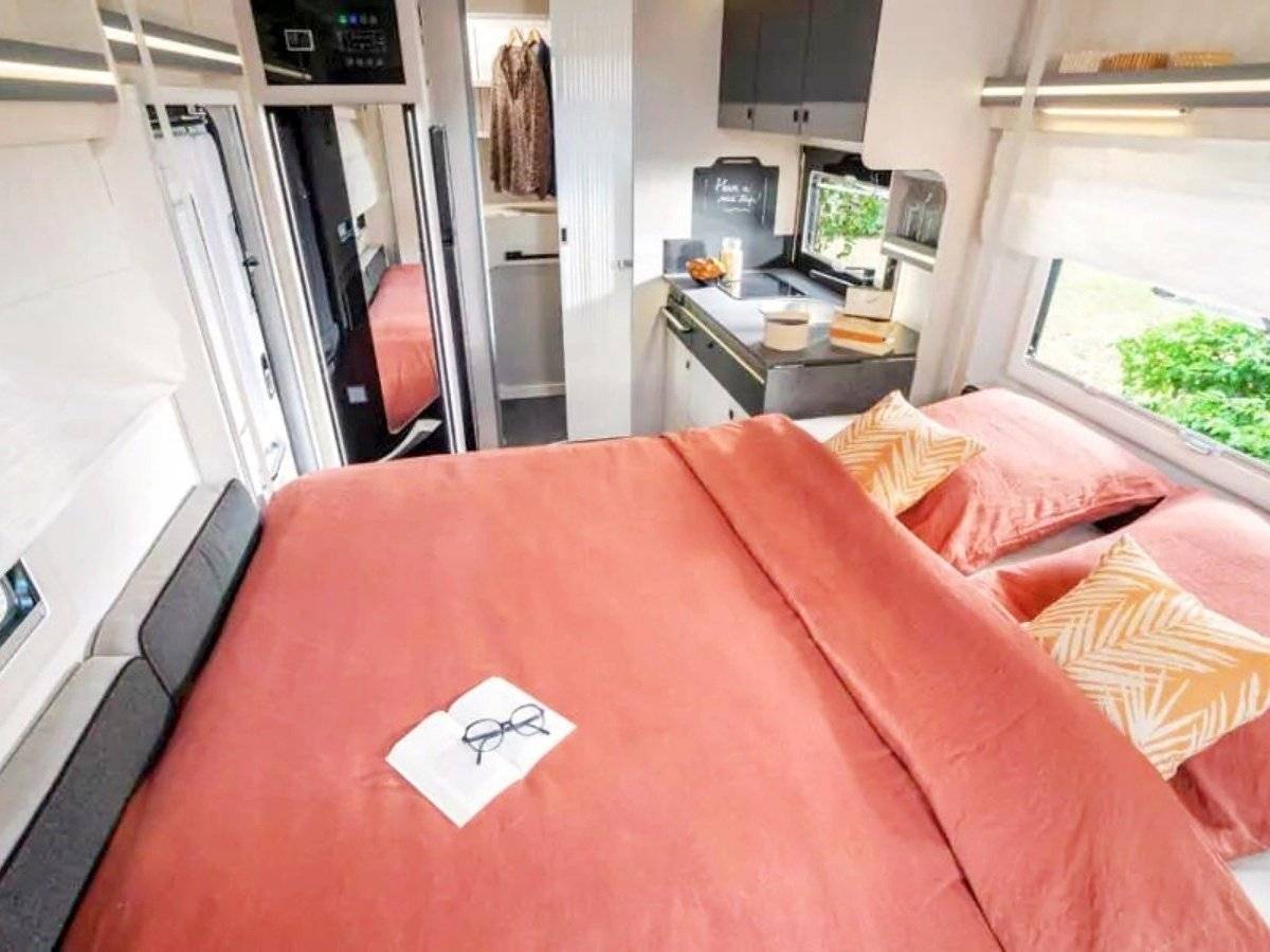 Couchages Ford ford transit 170 automatique - Yescapa