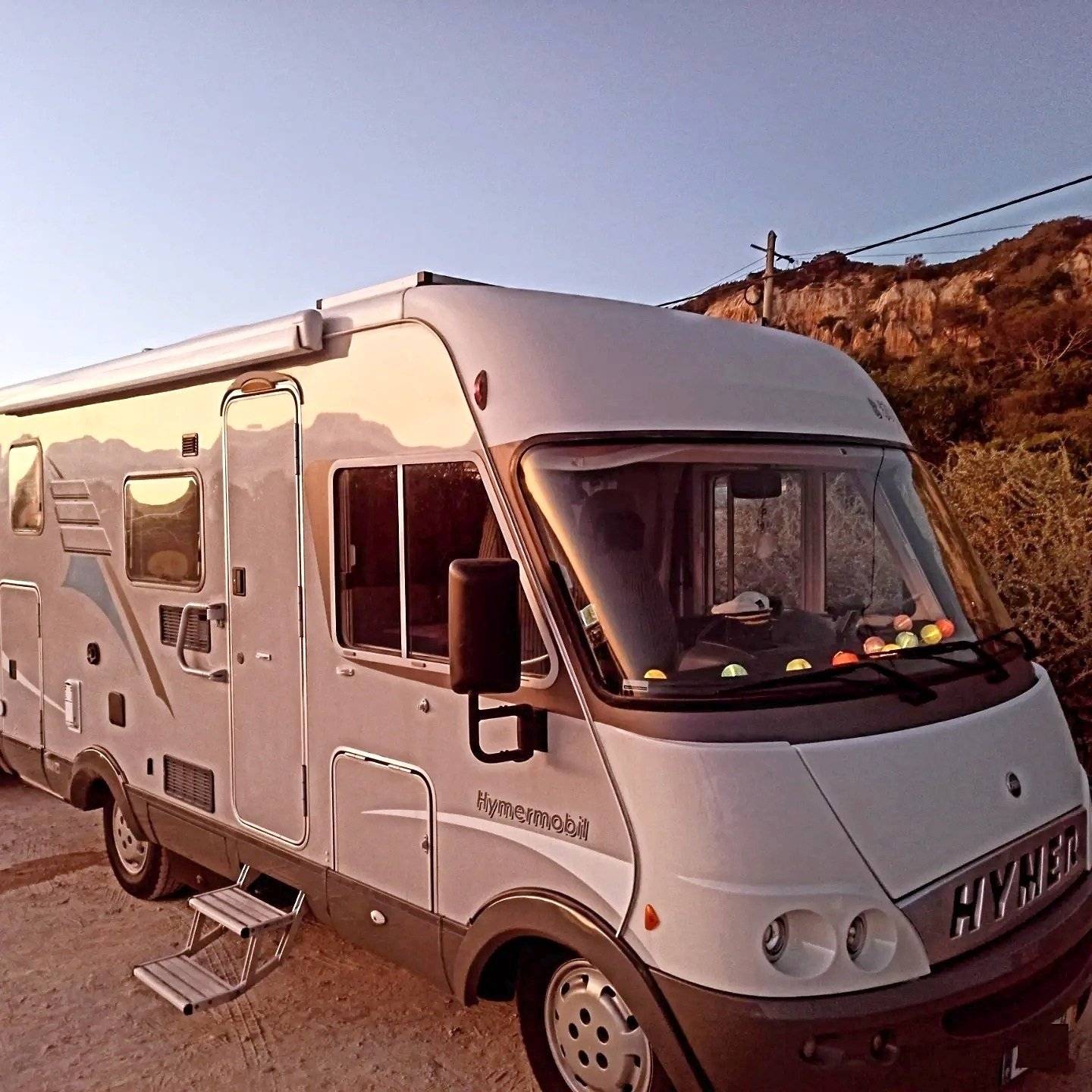 Vista frontale a ¾ Fiat Fiat ducato - Yescapa