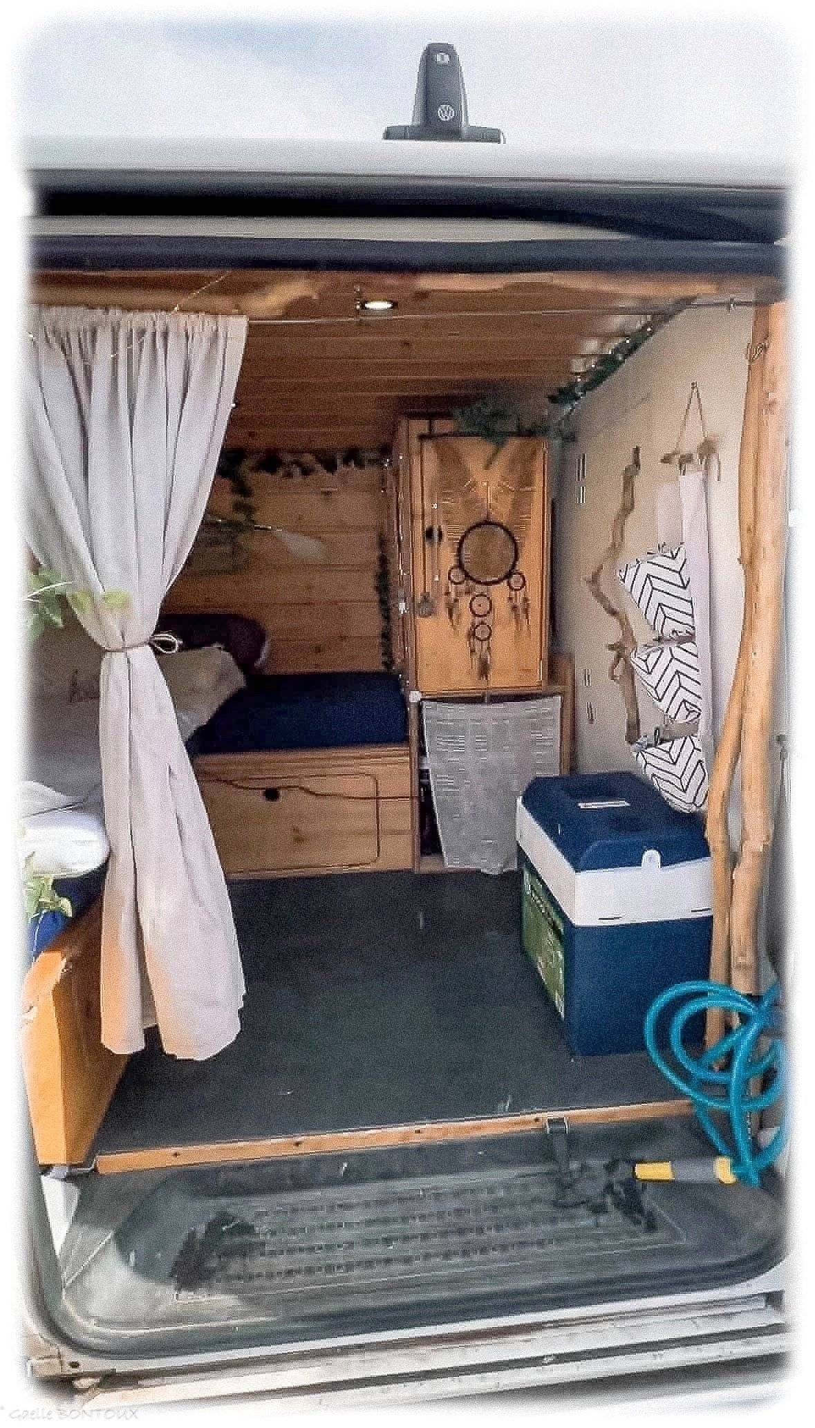 Volkswagen T5 2 l 102 ch