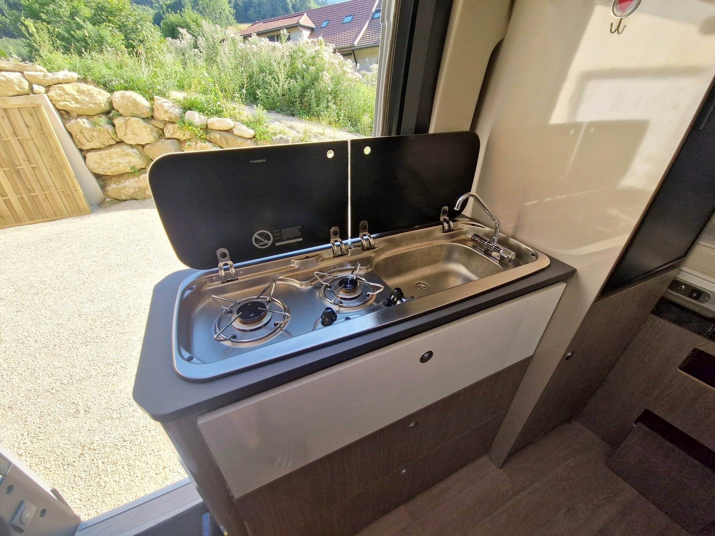 Challenger V210 road edition