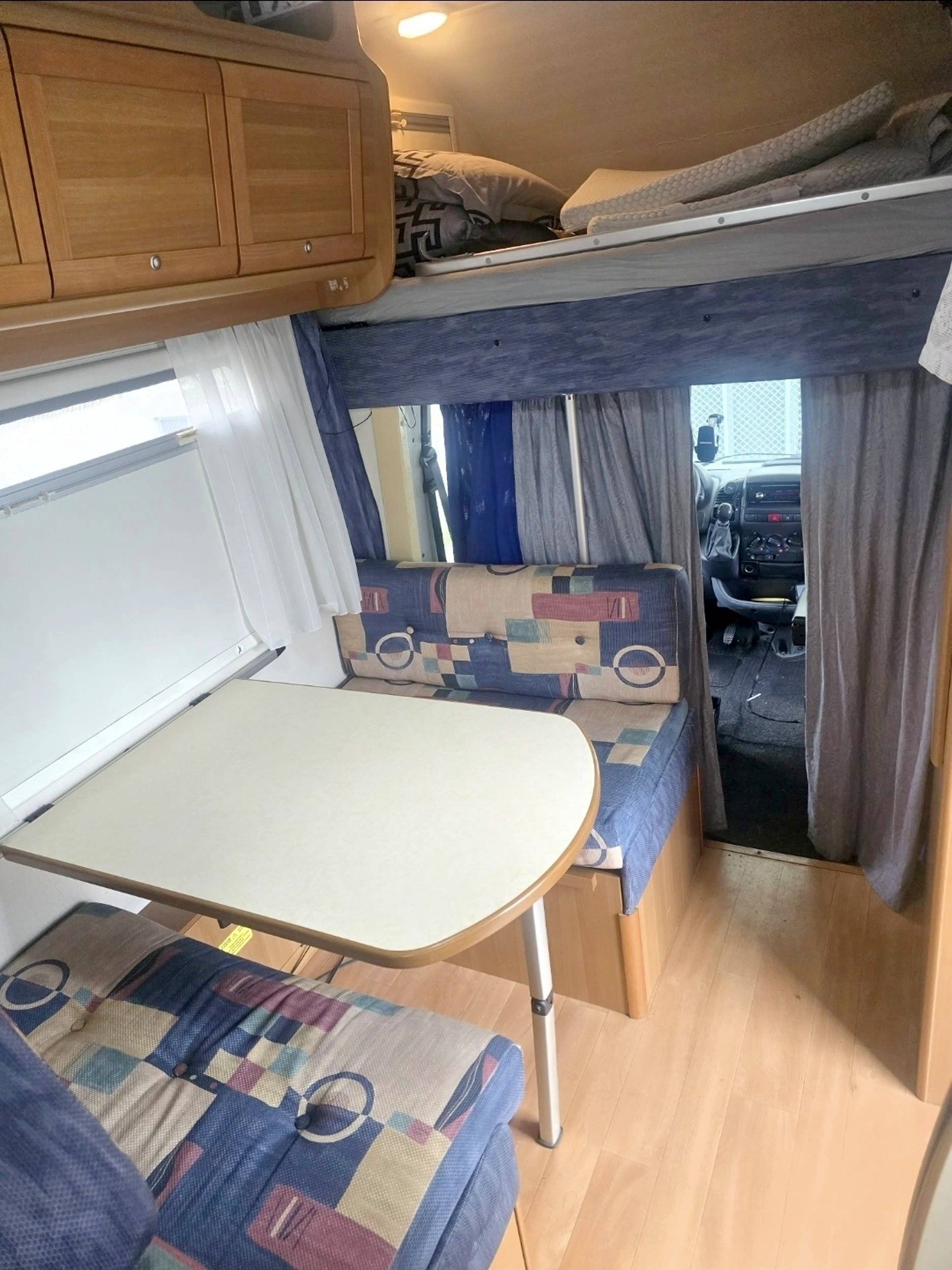 Letti Fiat Ducato 2,0 l 100 ch - Yescapa