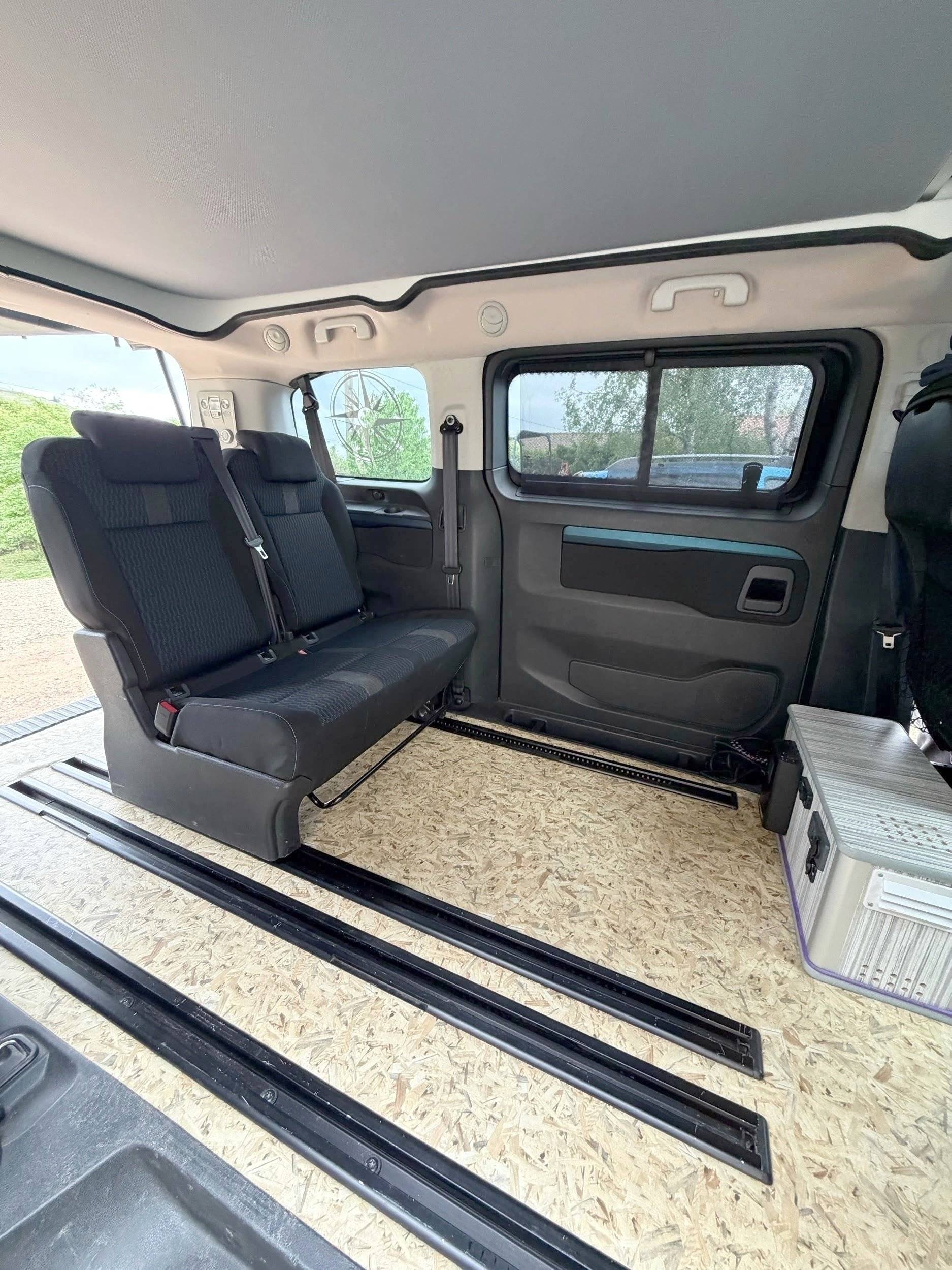Peugeot TRAVELLER