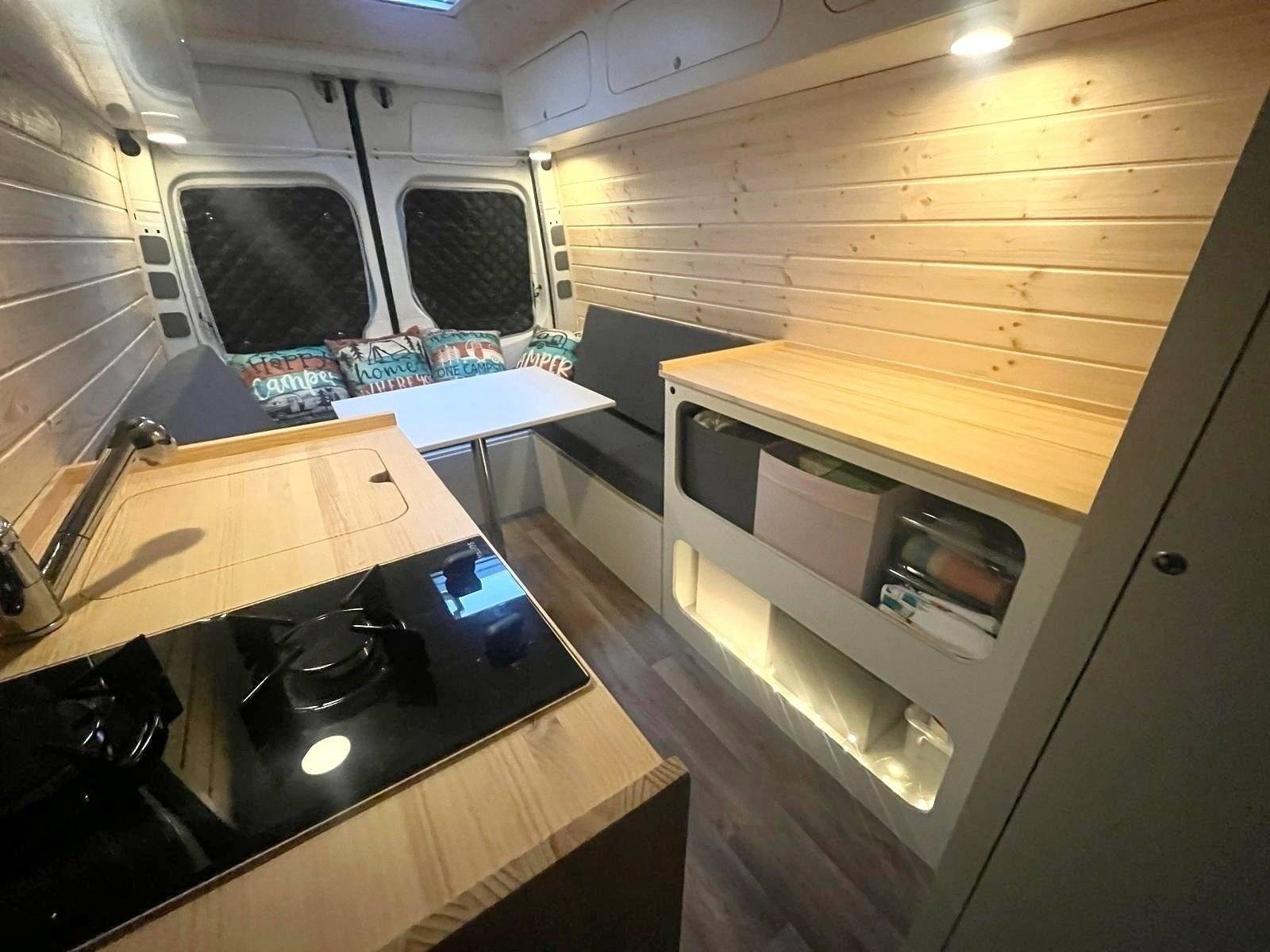 Volkswagen VOLKSWAGEN CRAFTER 2E35