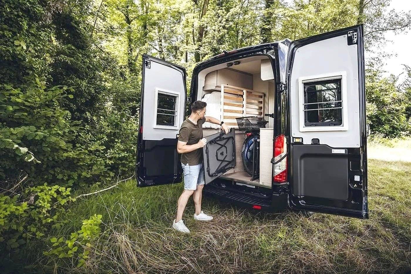 Bürstner Lineo C590