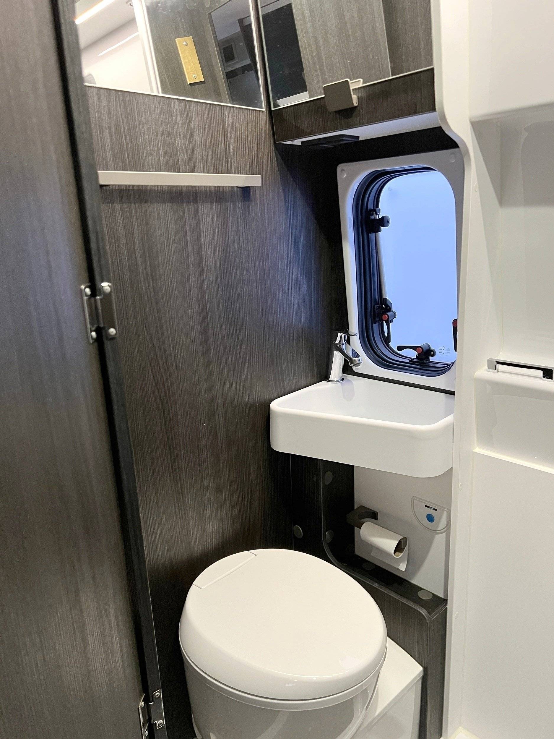 Benimar BENIVAN 120 UP