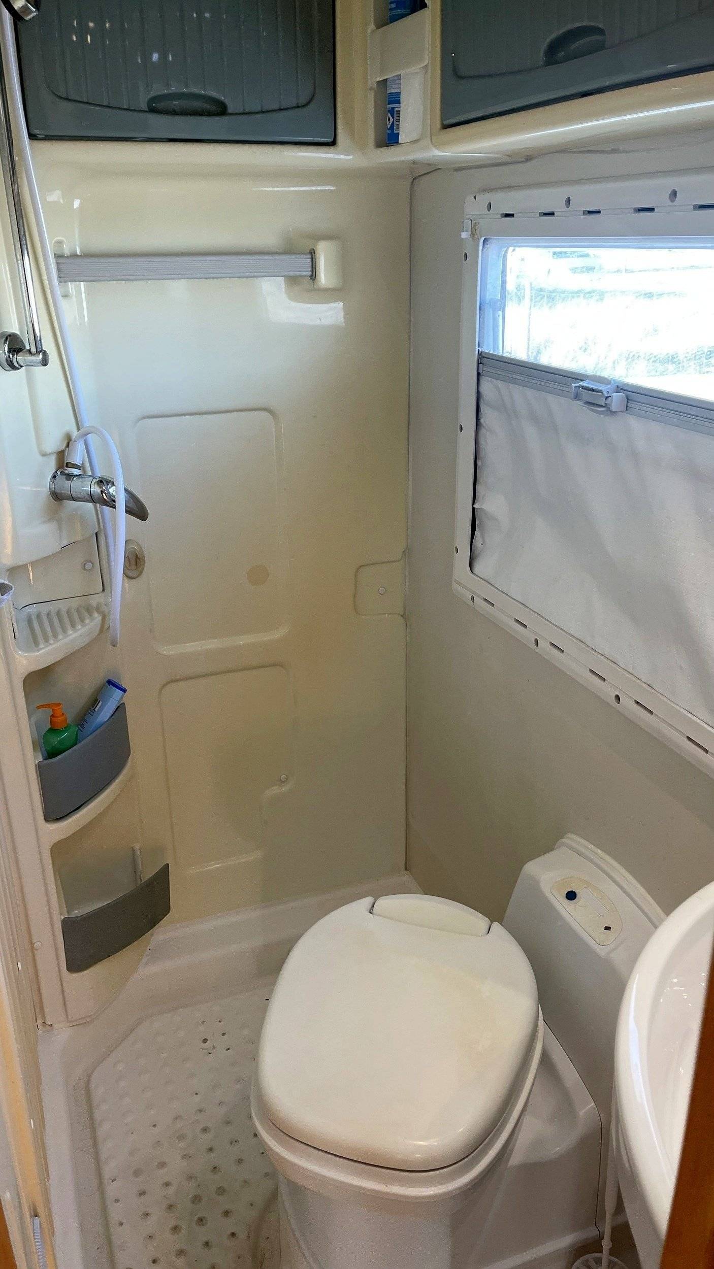 Challenger Transit 2,0 l 130 ch