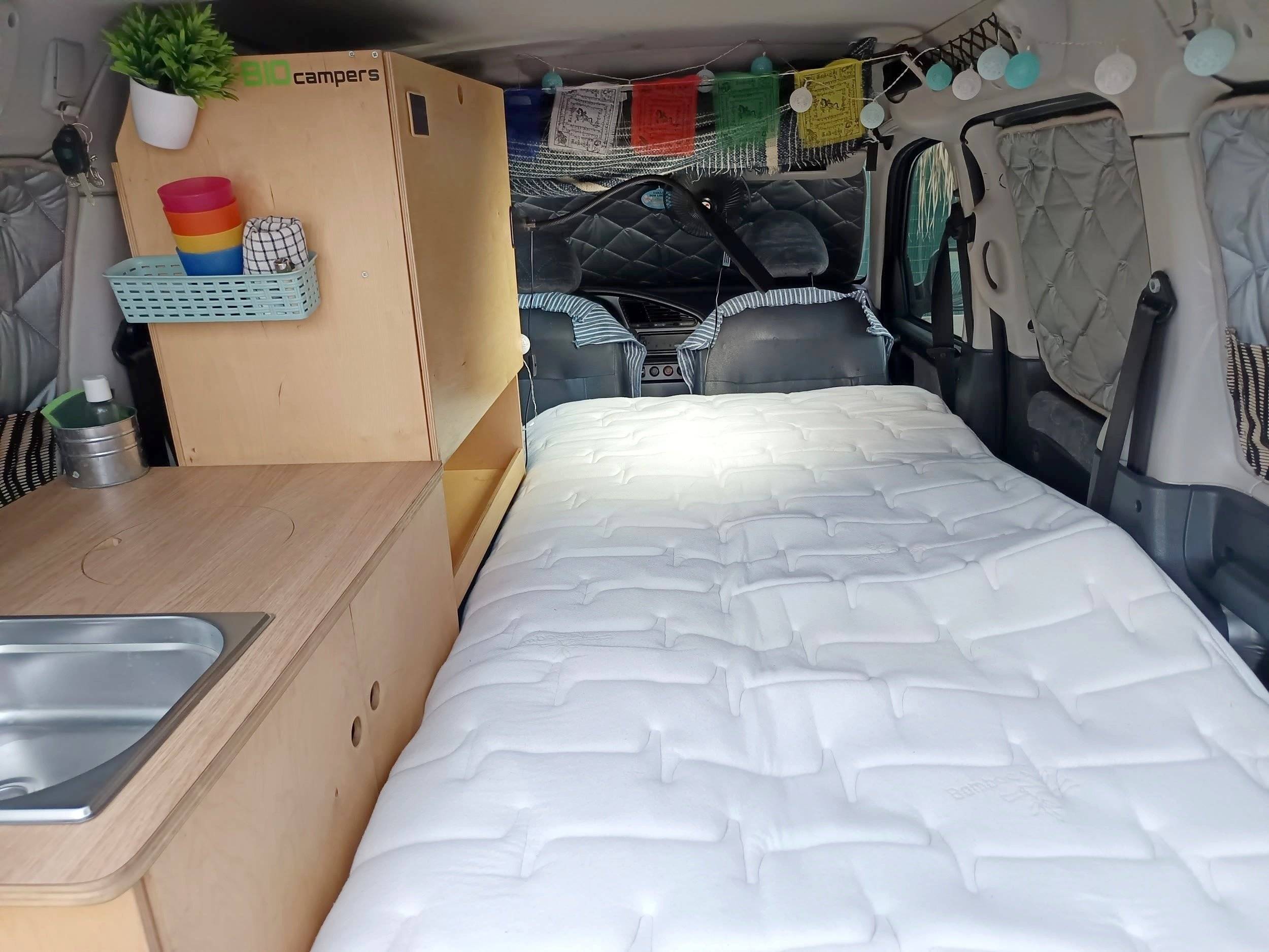 Letti Citroën Berlingo minicamper - Yescapa