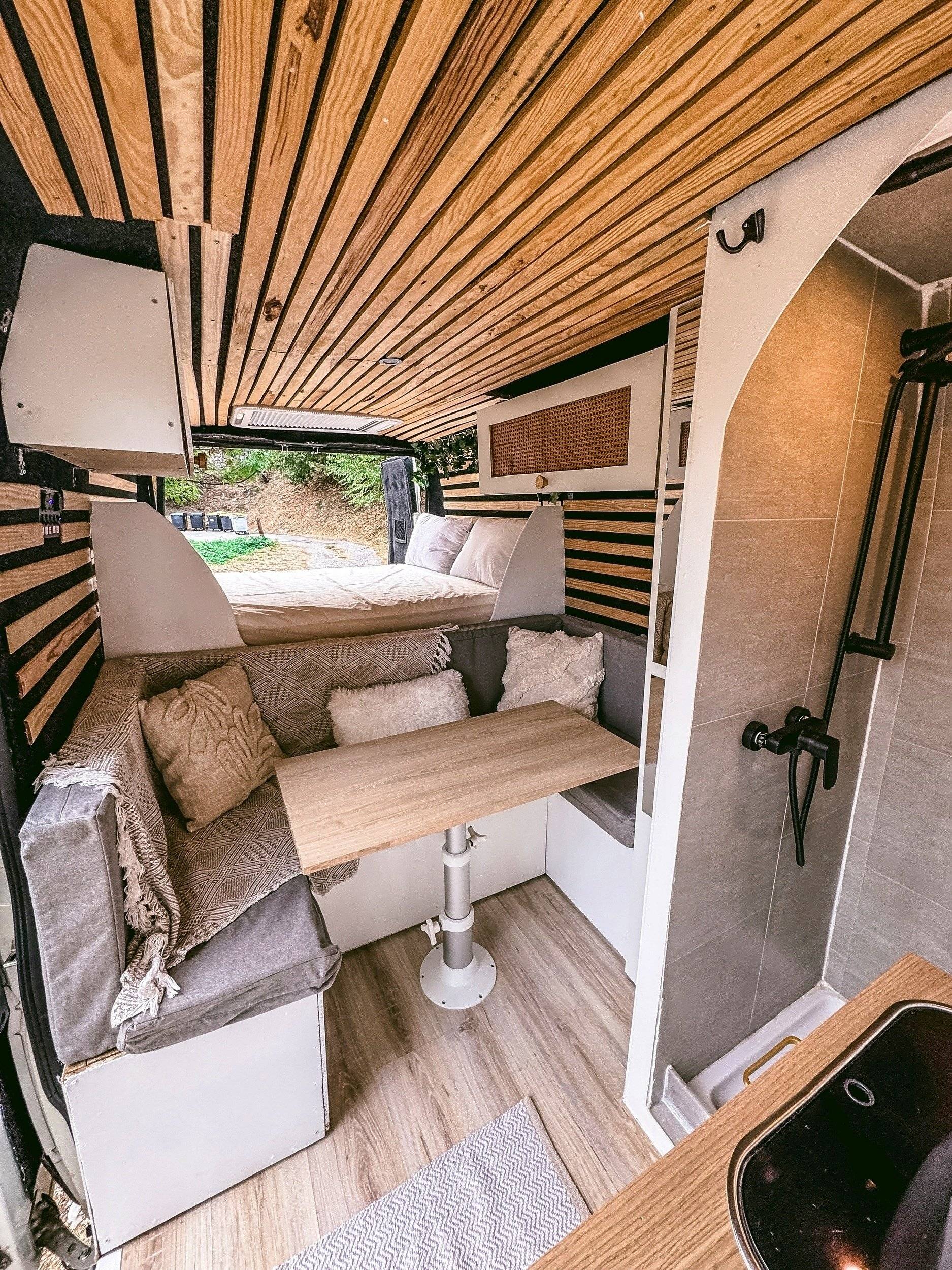 Dinette Citroën Jumper 2,2 l 120ch - Yescapa
