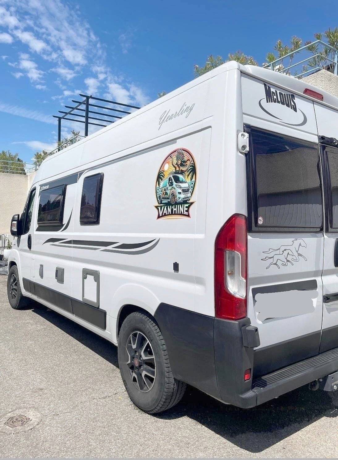 Mclouis Van 3 Menfys