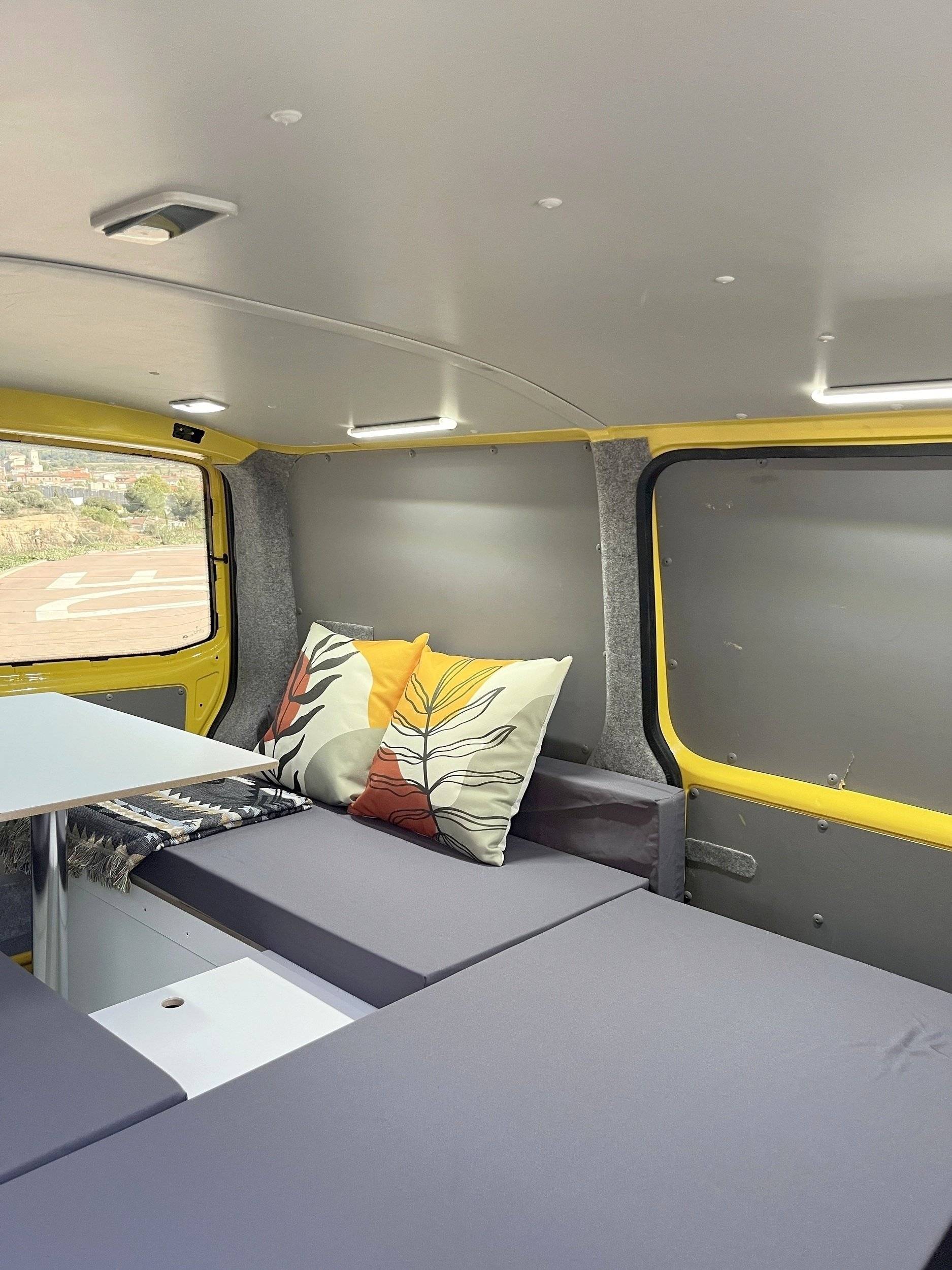 Volkswagen T5 2,0 l 102 ch