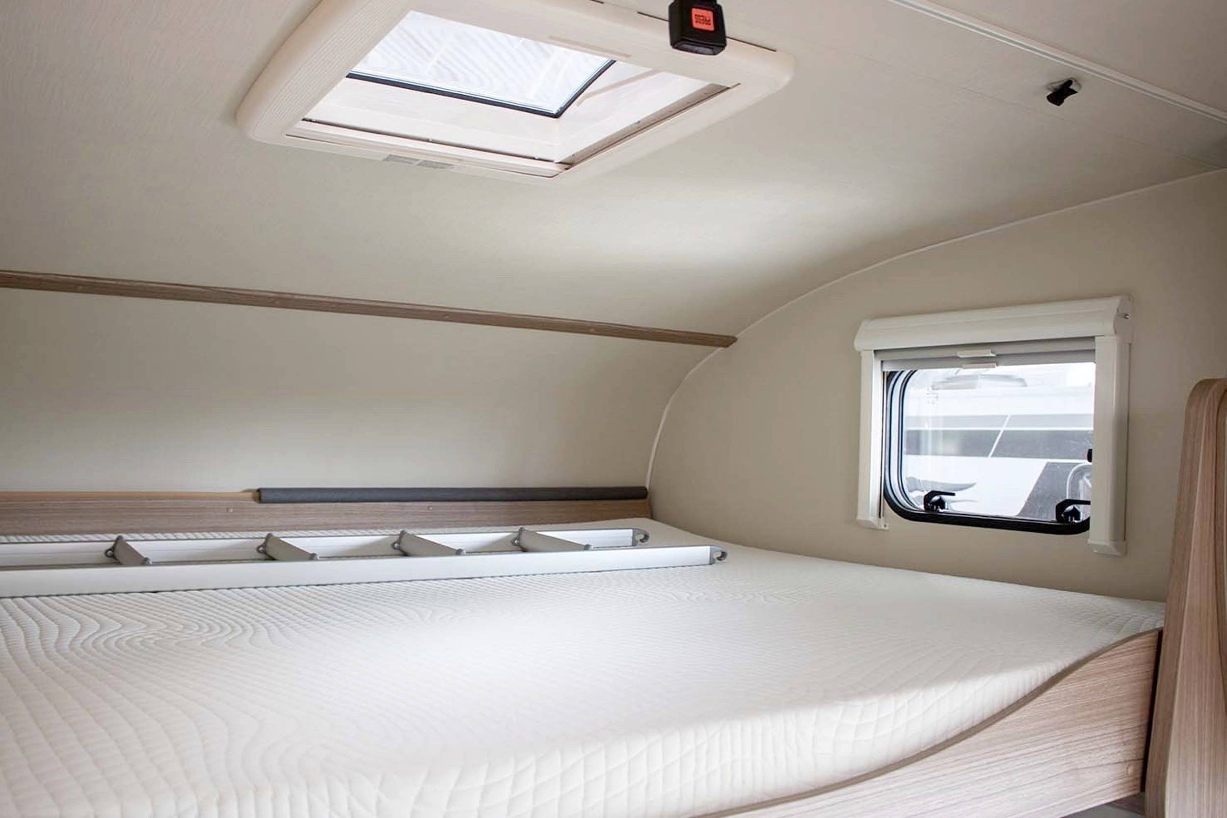 Berth Fiat Ducato 2,3 l 150 ch - Yescapa