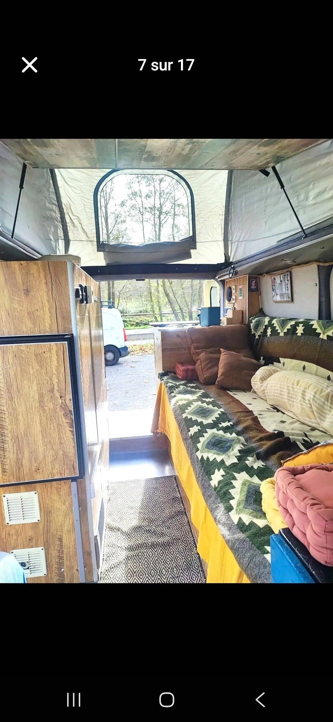 Schlafplätze Renault Trafic 1,6 l 140 ch - Yescapa