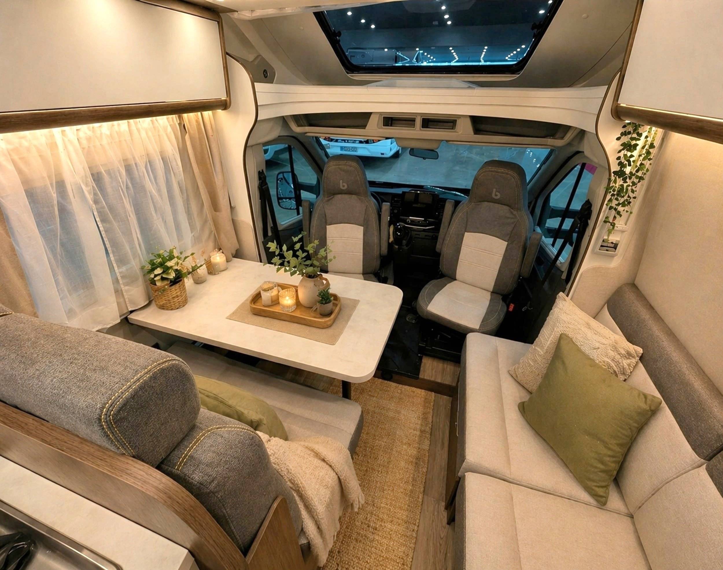 Comedor Ford Benimar - Yescapa