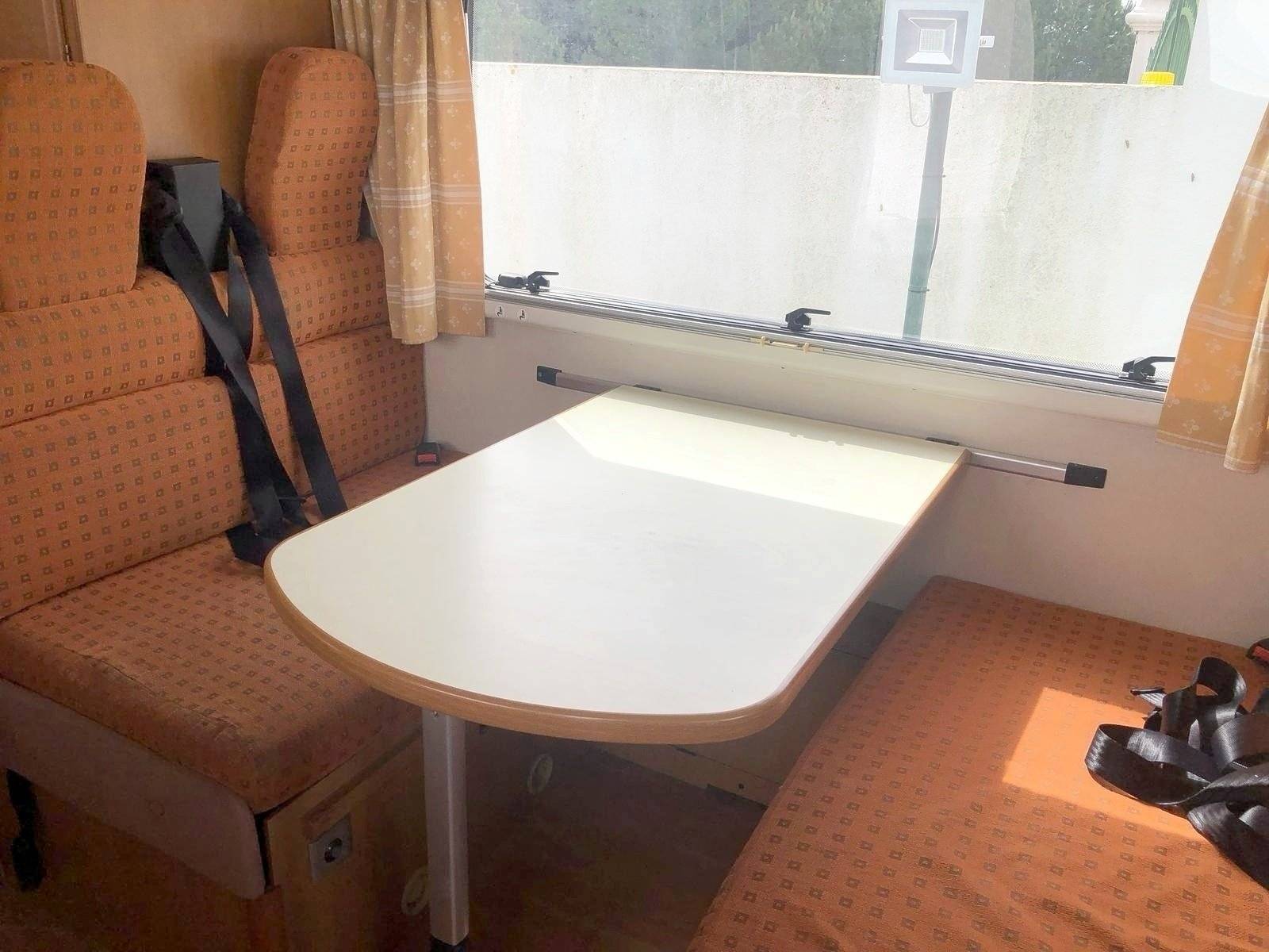 Dinette Fiat Fiat 2.3 - Yescapa