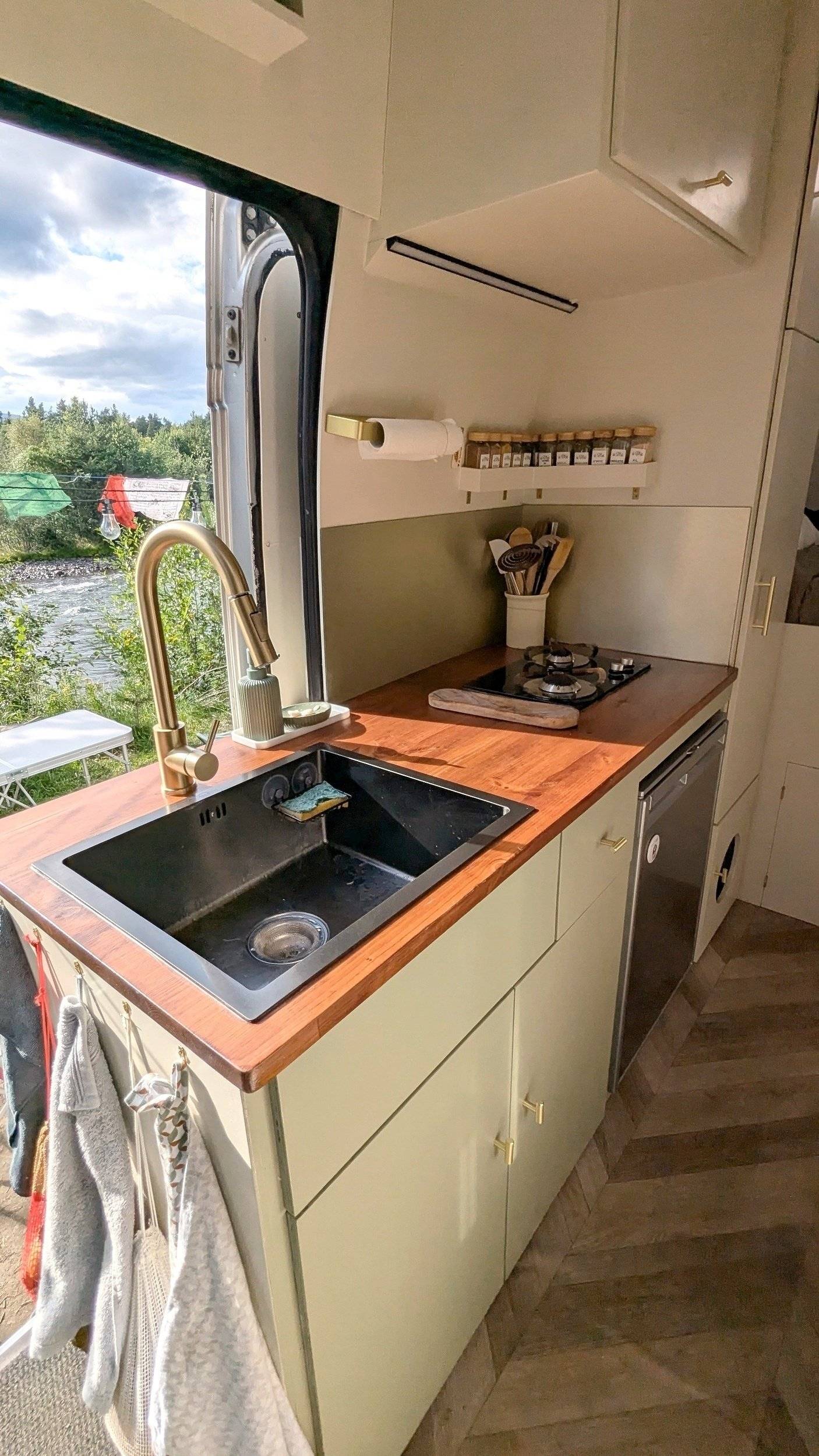 Unique Jumper 2,0 l 160 ch