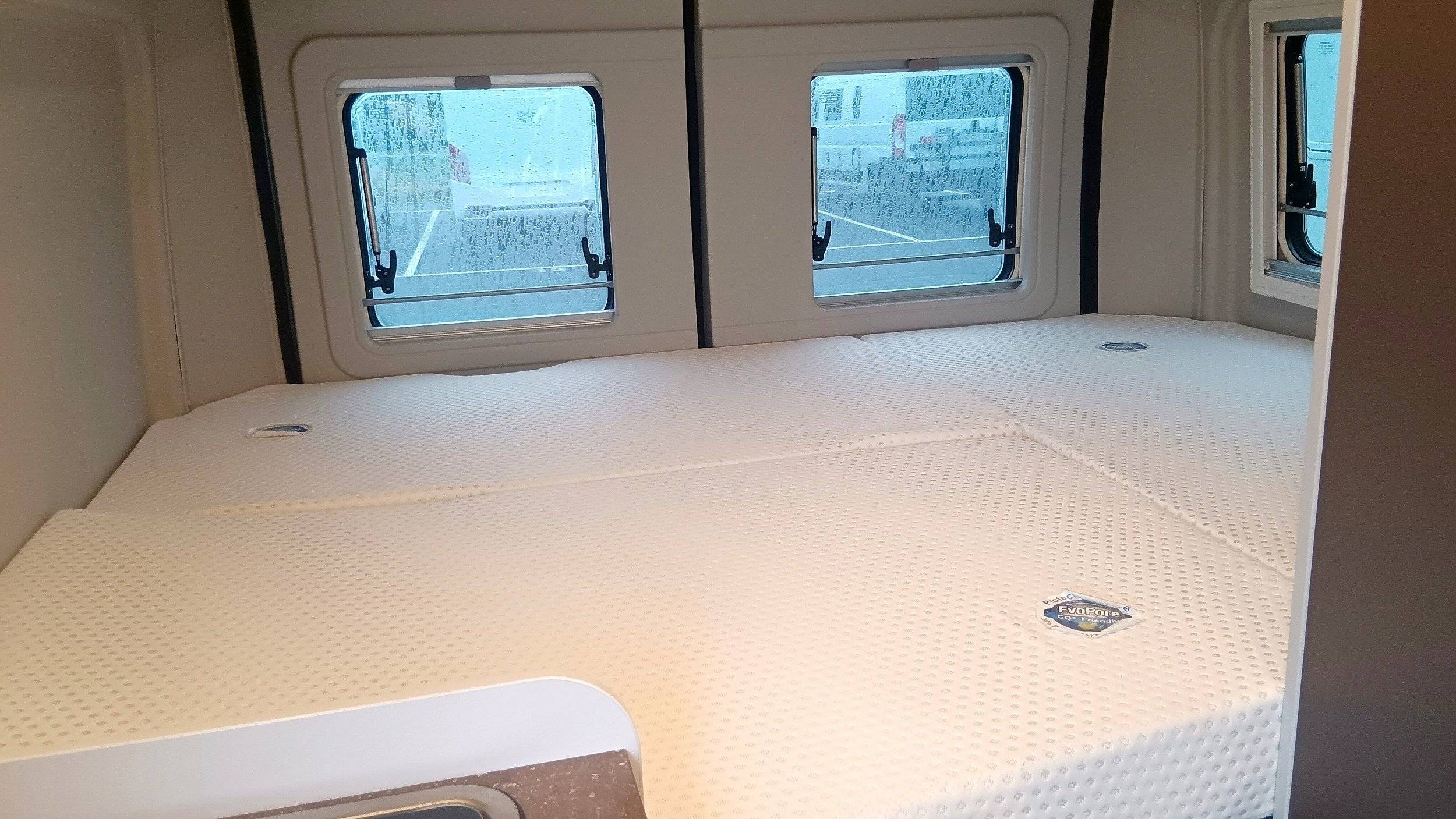 slaapplaatsen Fiat - Yescapa