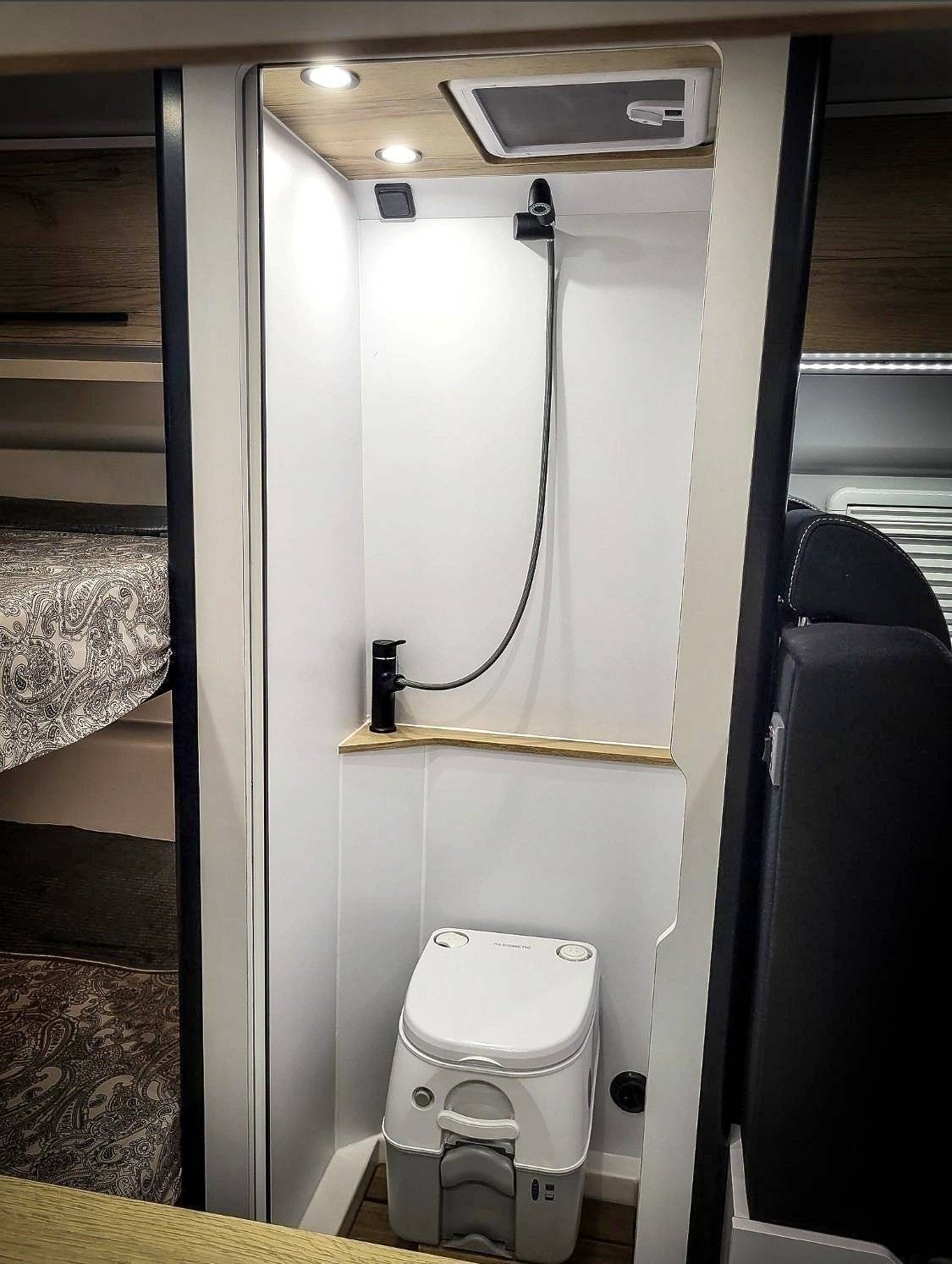Bad / Toilette Fiat FIAT DUCATO - Yescapa