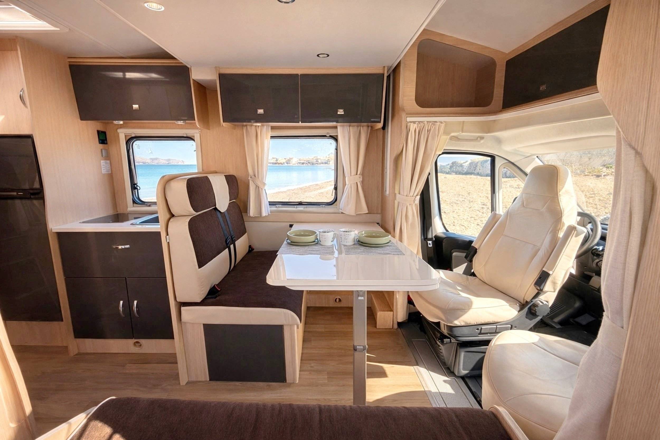 Menjador Fiat Ducato 2,2 l Multijet 130 ch. - Yescapa