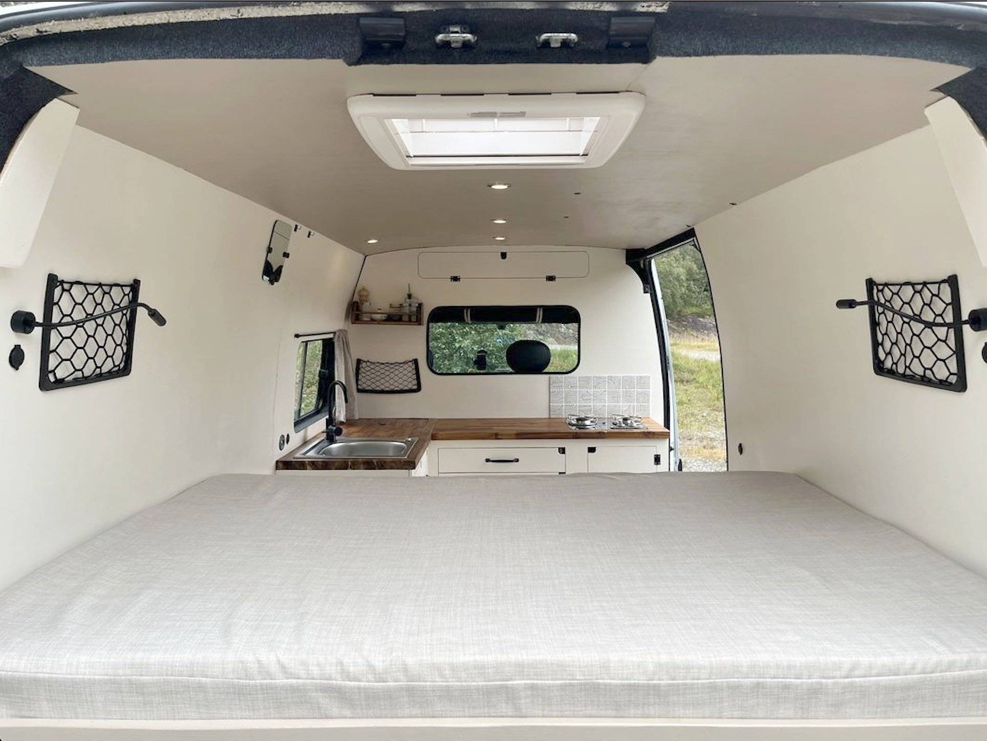 Berth Renault Renault Master - Yescapa