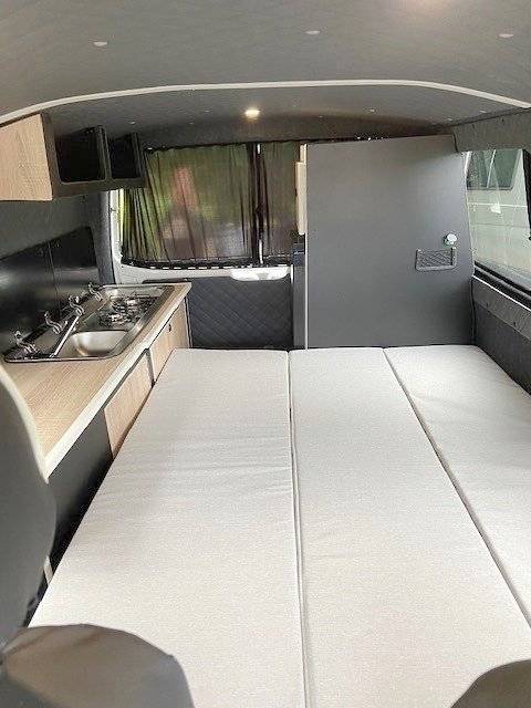 Volkswagen T5 2,0 l 102 ch