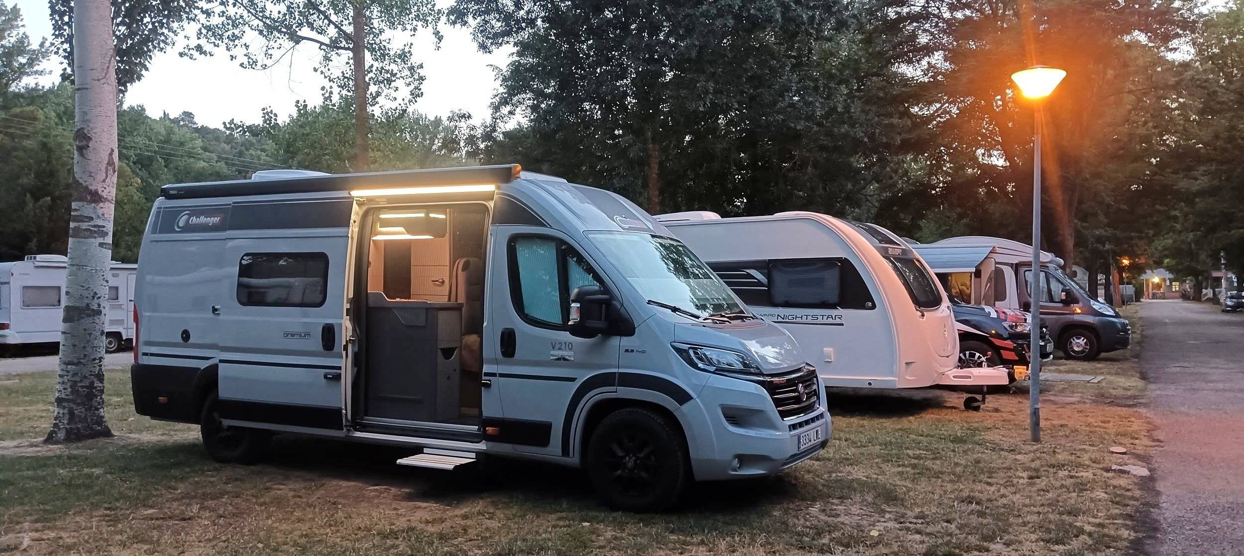 Challenger challenger V210 Edition VIP