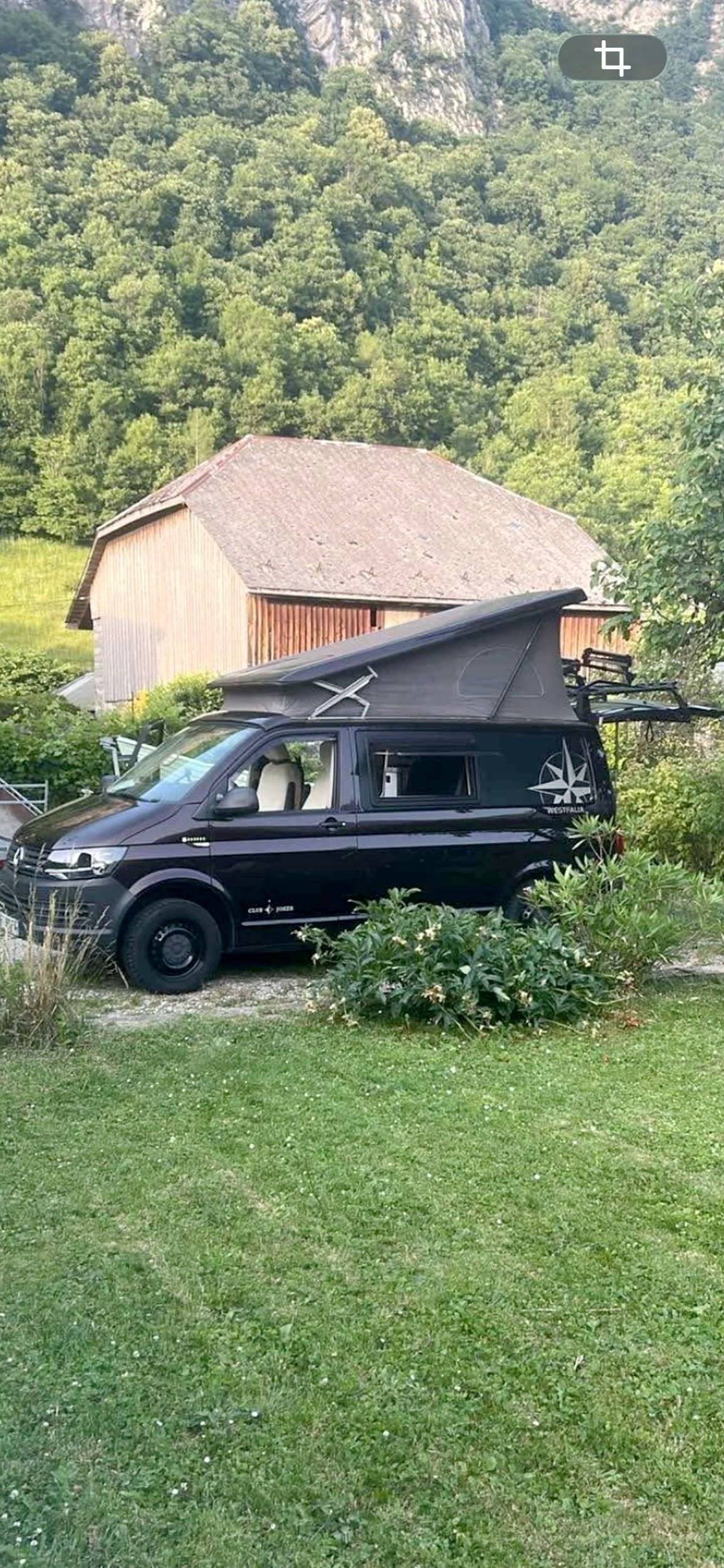 schräge Vorderansicht Volkswagen T6 2 l 150 ch - Yescapa