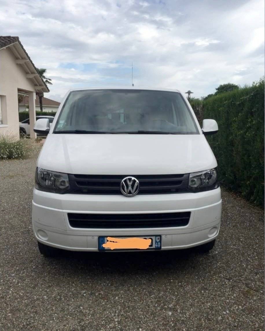 Vista del vehículo ángulo delantero Volkswagen Transporter L2H1 2,0 l 140 ch - Yescapa