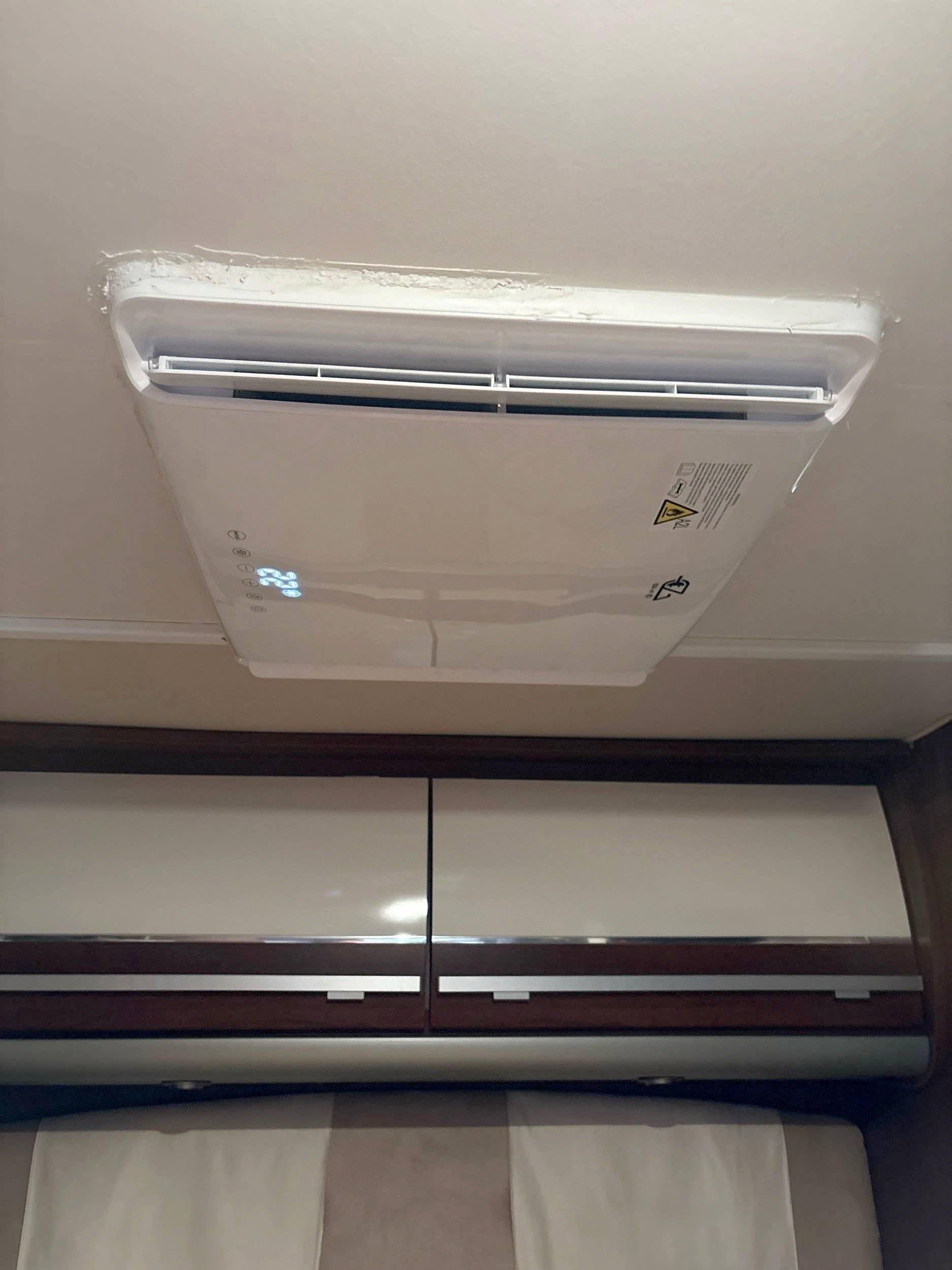 Elnagh Prince 590L