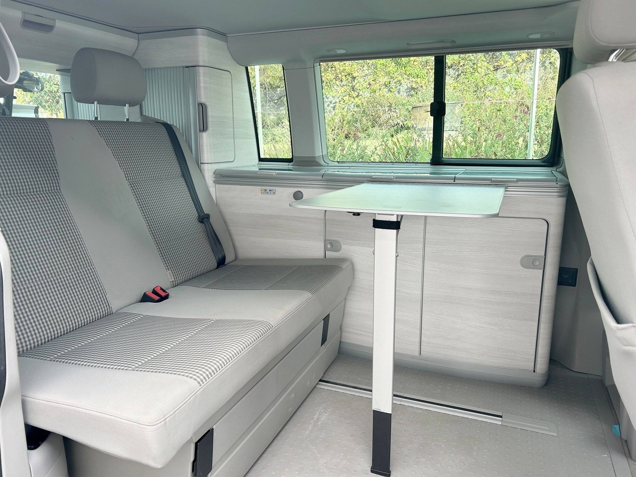 Volkswagen T6 2 l TDI 150 ch