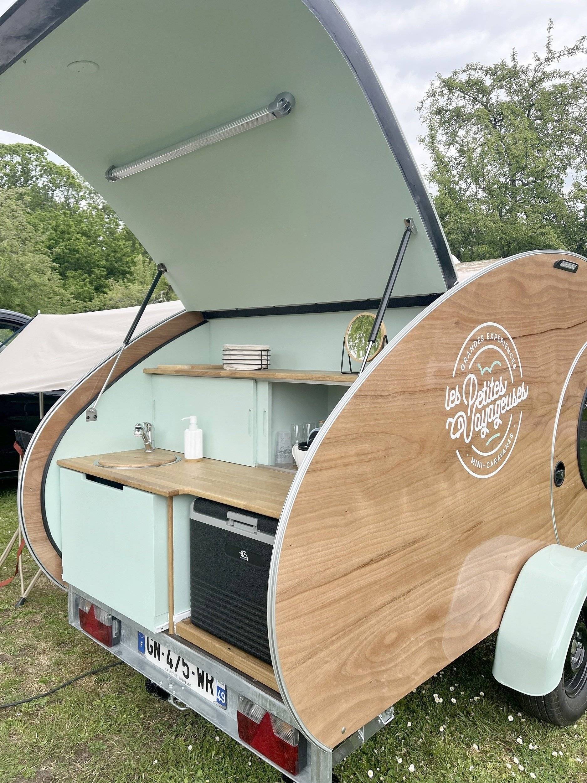 LES PETITES VOYAGEUSES Les petites Voyageuses 