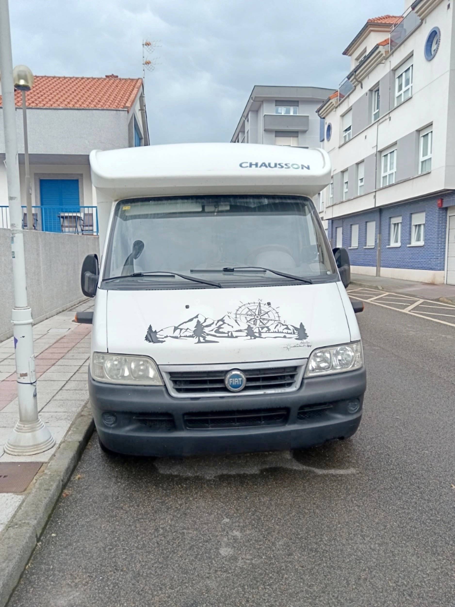 Vista de 3/4 Fiat Ducato - Yescapa