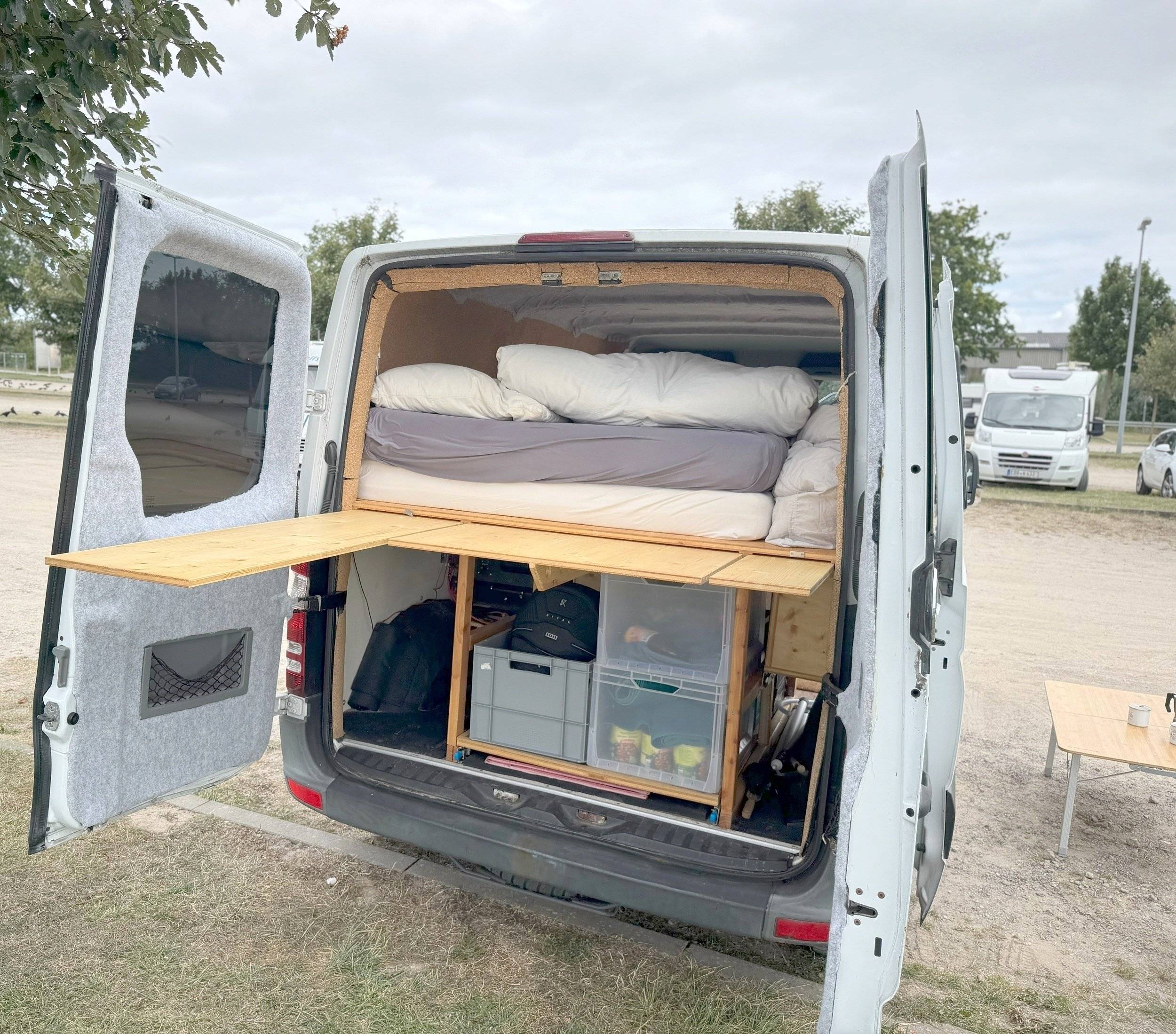 Dinette Mercedes Mercedes Sprinter - Yescapa