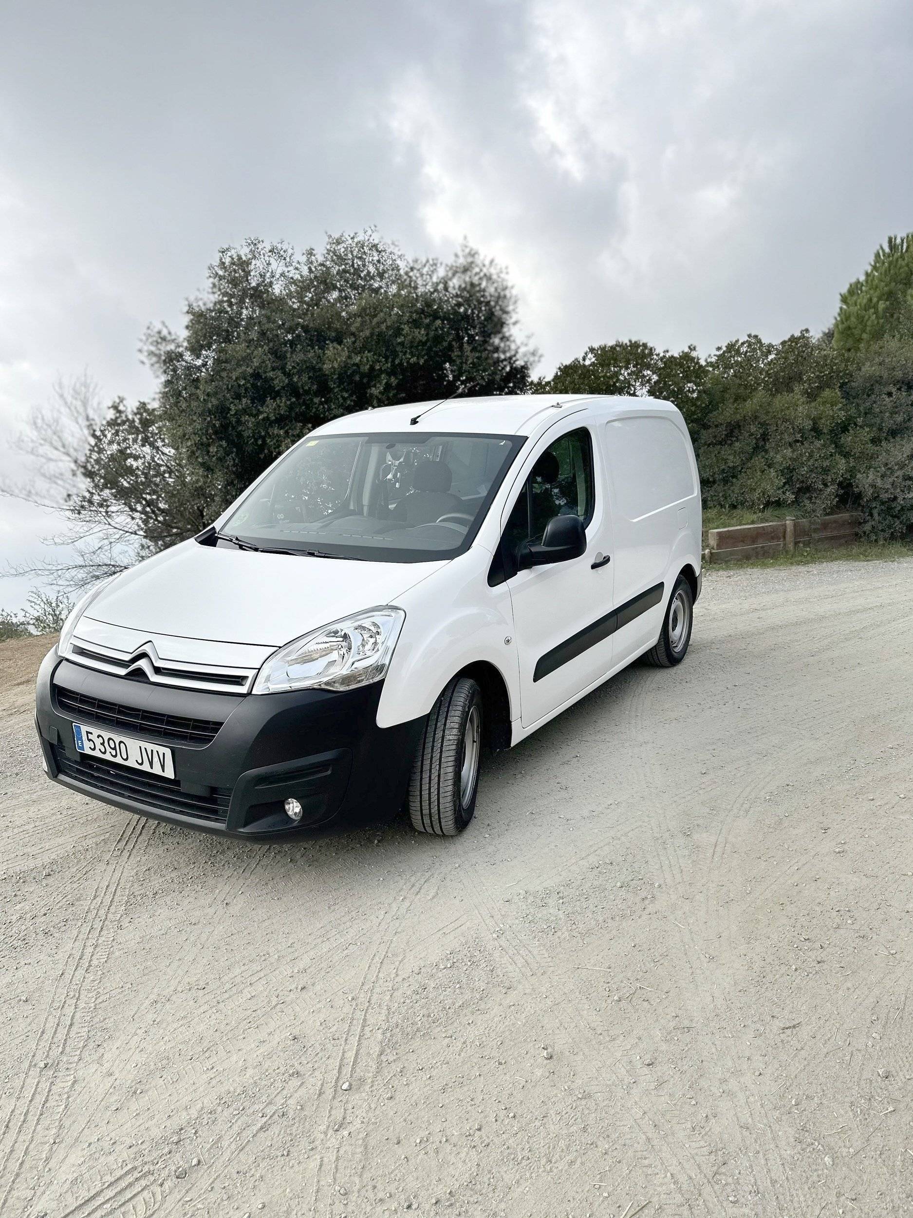 Schlafplätze Citroën Berlingo - Yescapa