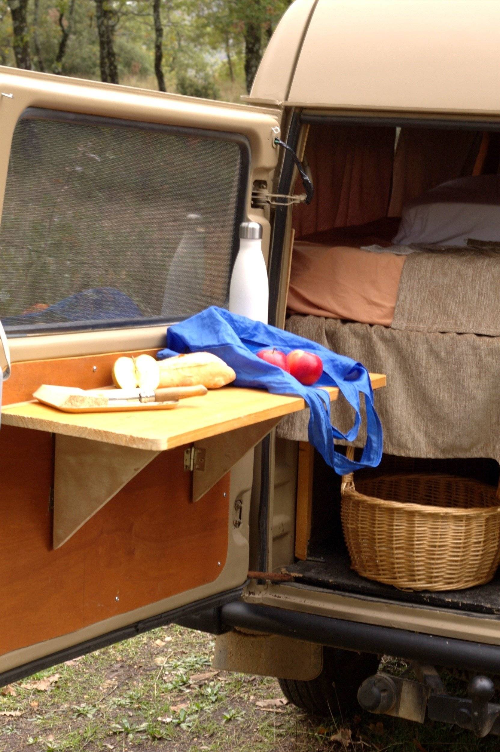 Angolo cucina Renault 4 L - Yescapa
