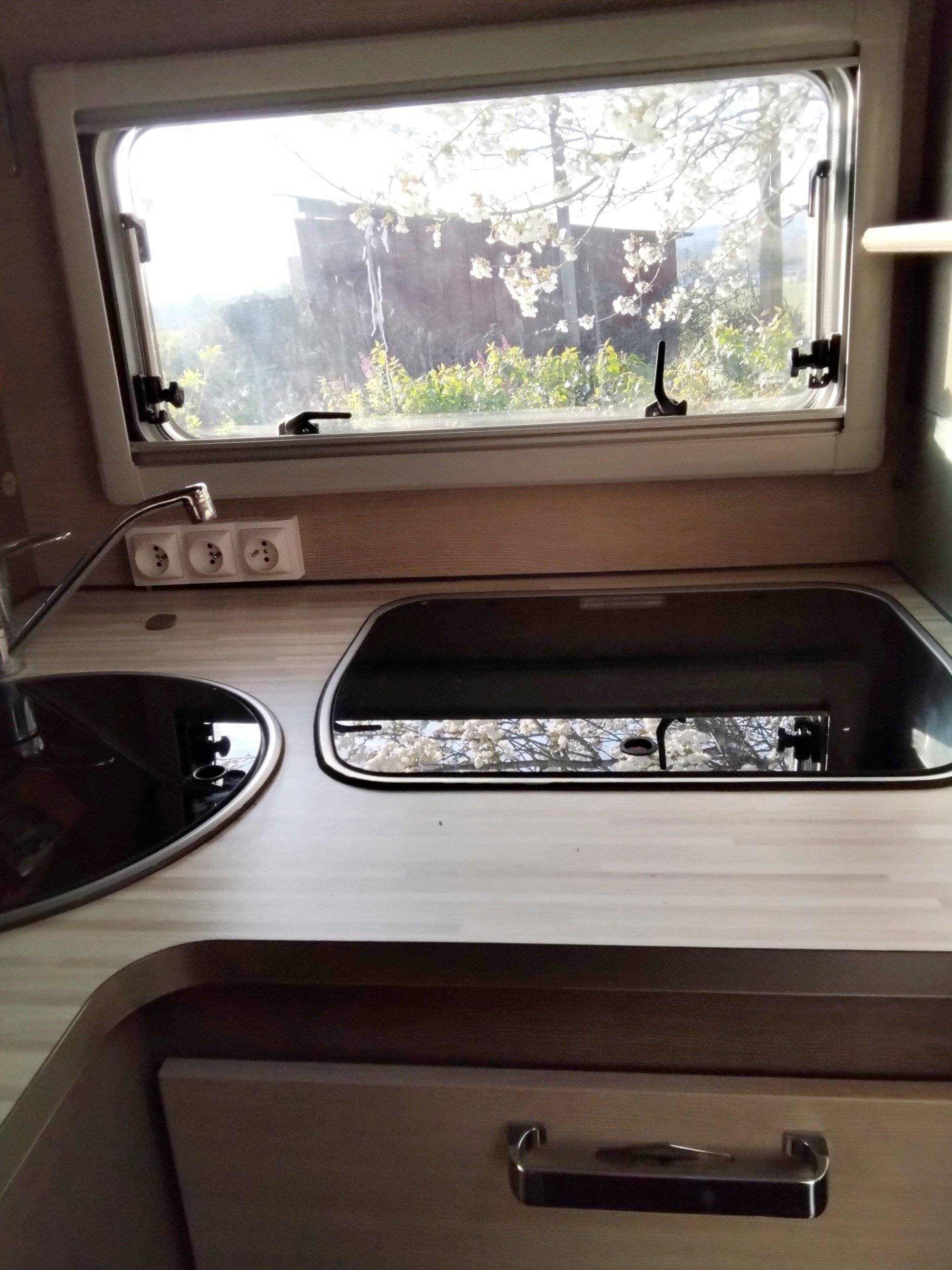 Fahrerbereich Fiat Ducato 2,3 l 130 ch - Yescapa