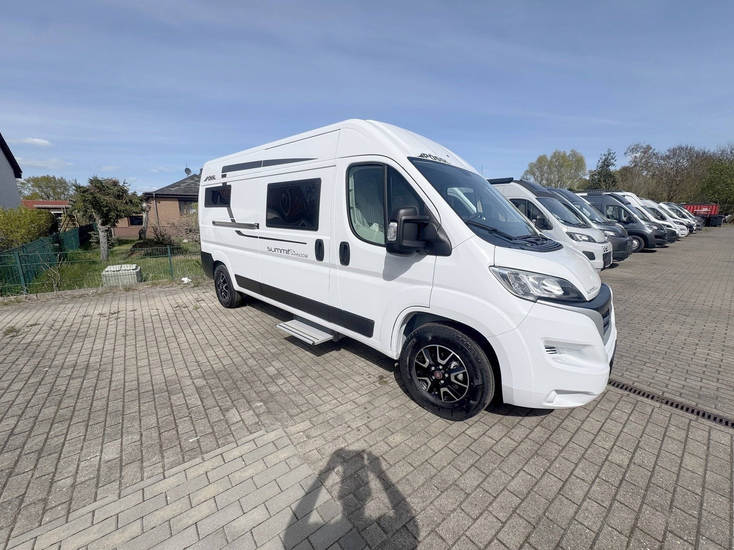 Front view from 3/4 Fiat Ducato - Yescapa